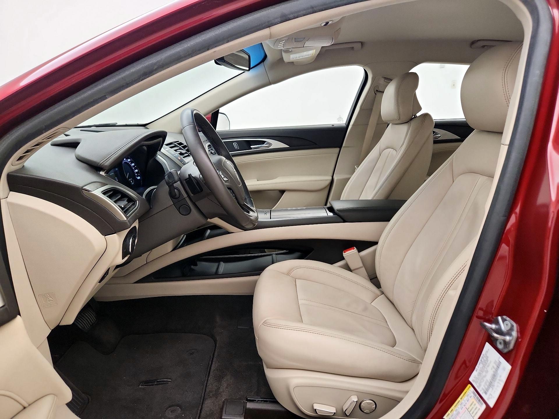 Thumbnail: 2018 Lincoln MKZ - 11