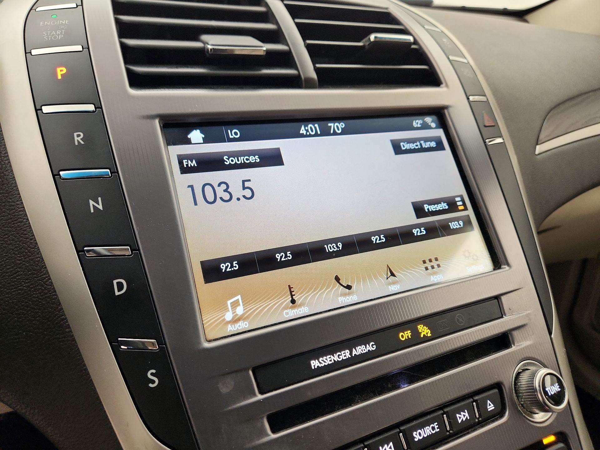 Thumbnail: 2018 Lincoln MKZ - 16