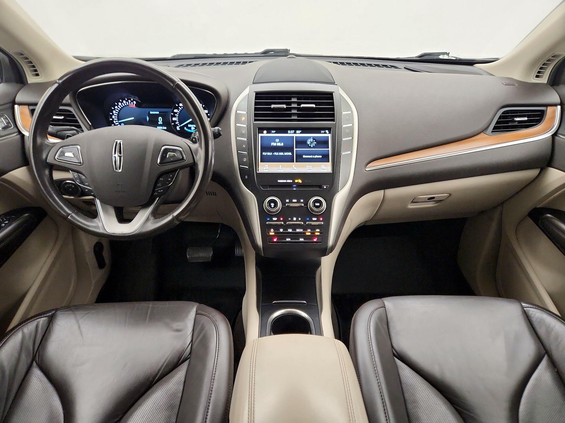 Thumbnail: 2017 Lincoln MKC - 9