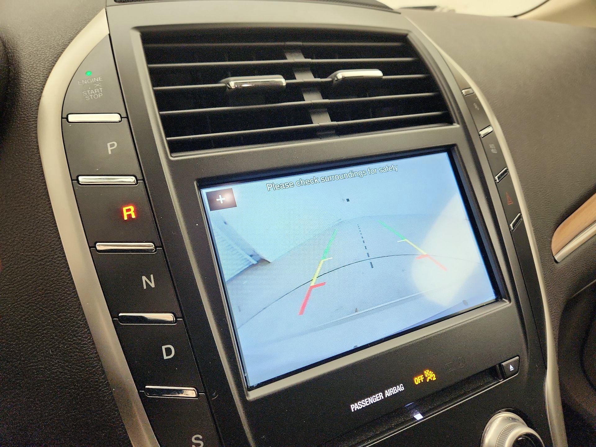 Thumbnail: 2017 Lincoln MKC - 14