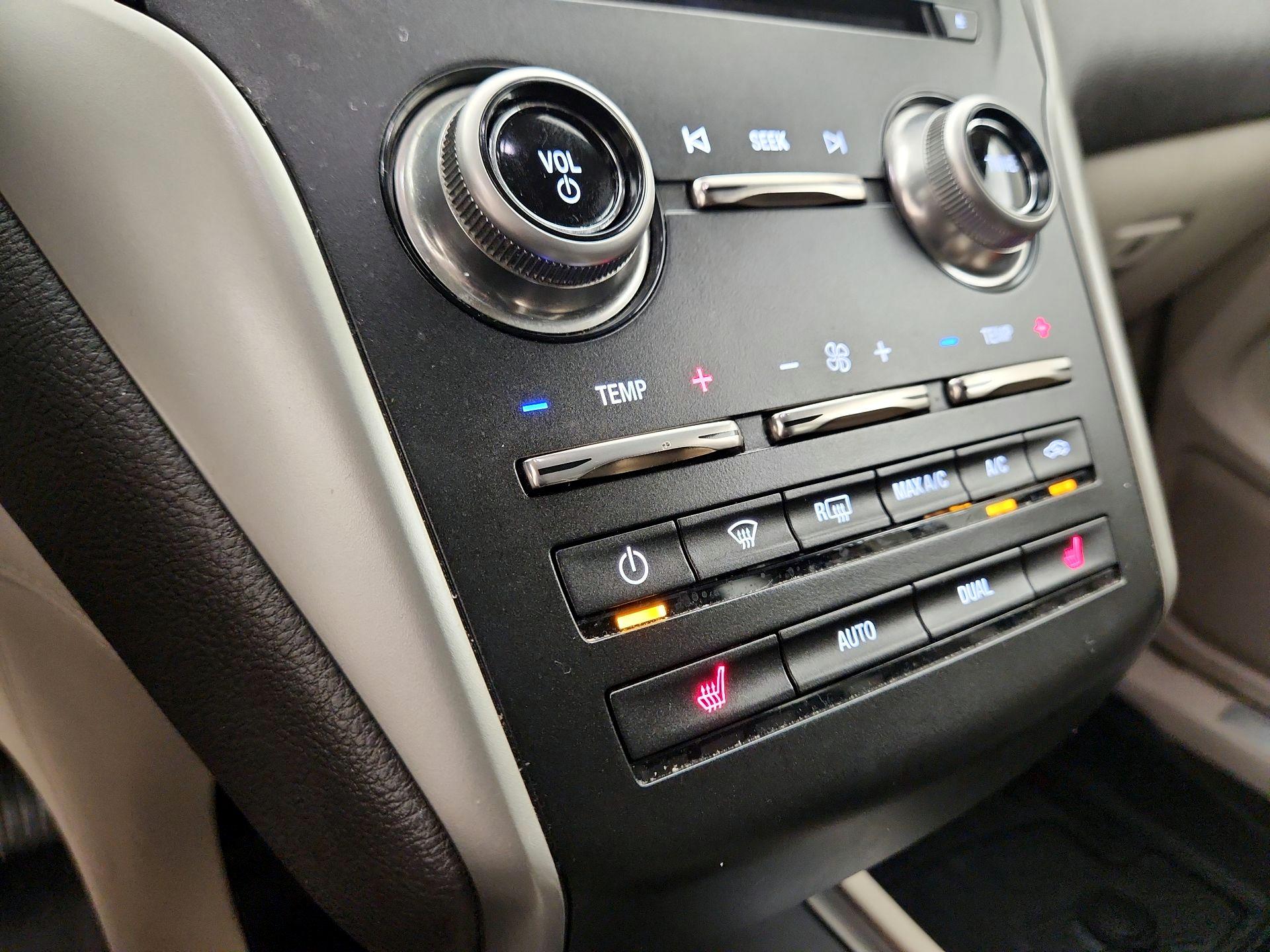 Thumbnail: 2017 Lincoln MKC - 16