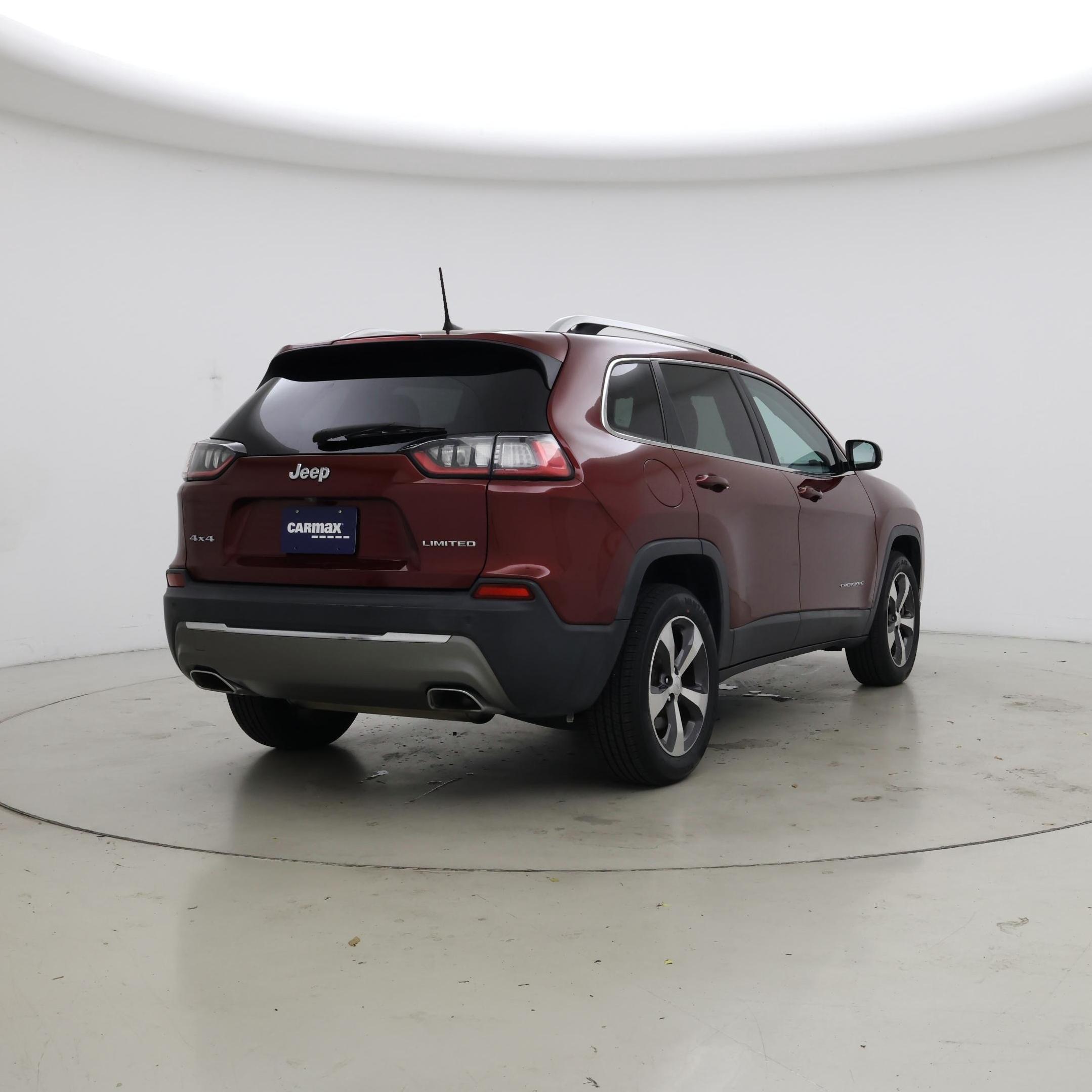 Thumbnail: 2019 Jeep Cherokee - 8