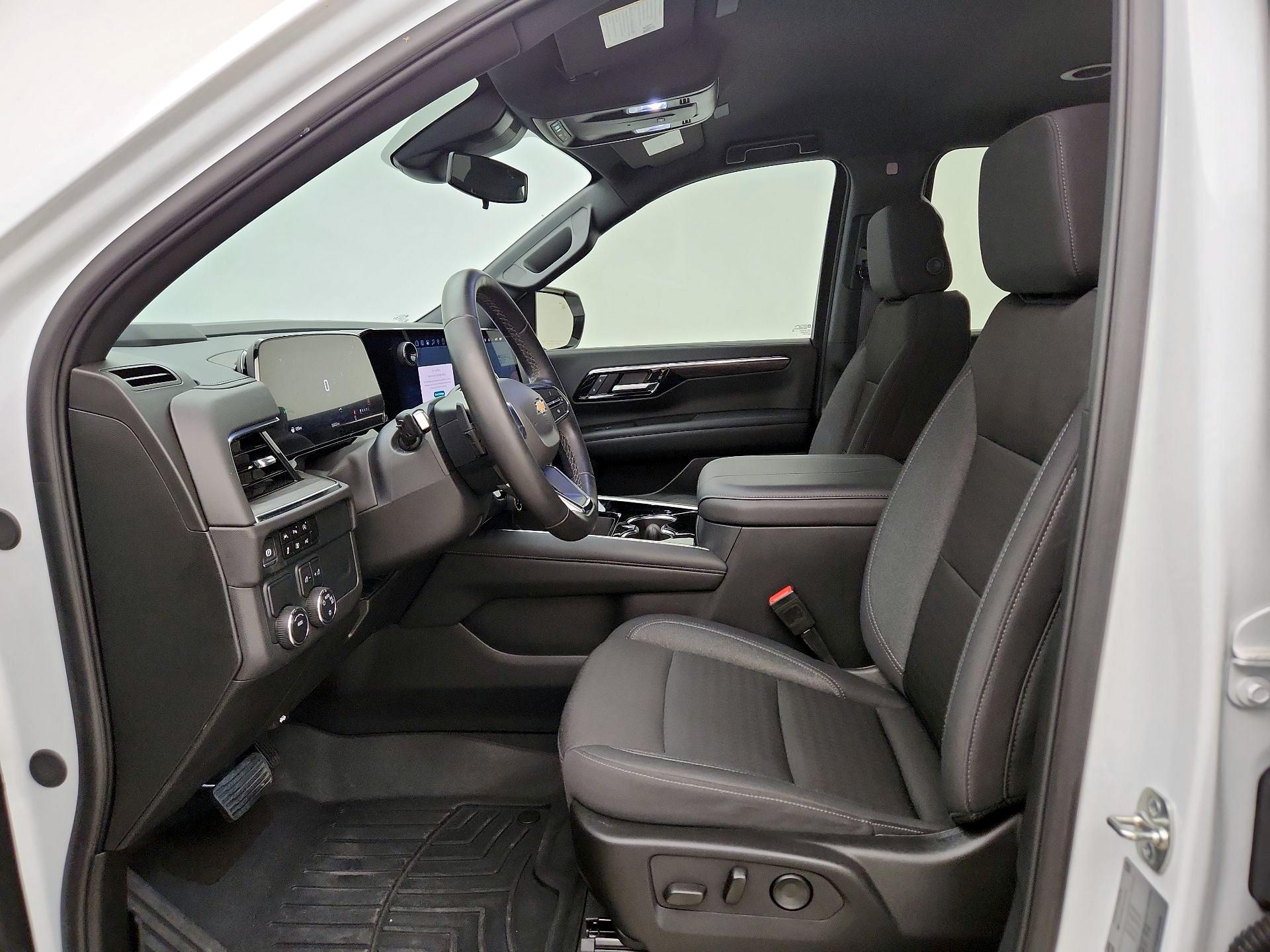 Thumbnail: 2025 Chevrolet Suburban - 11