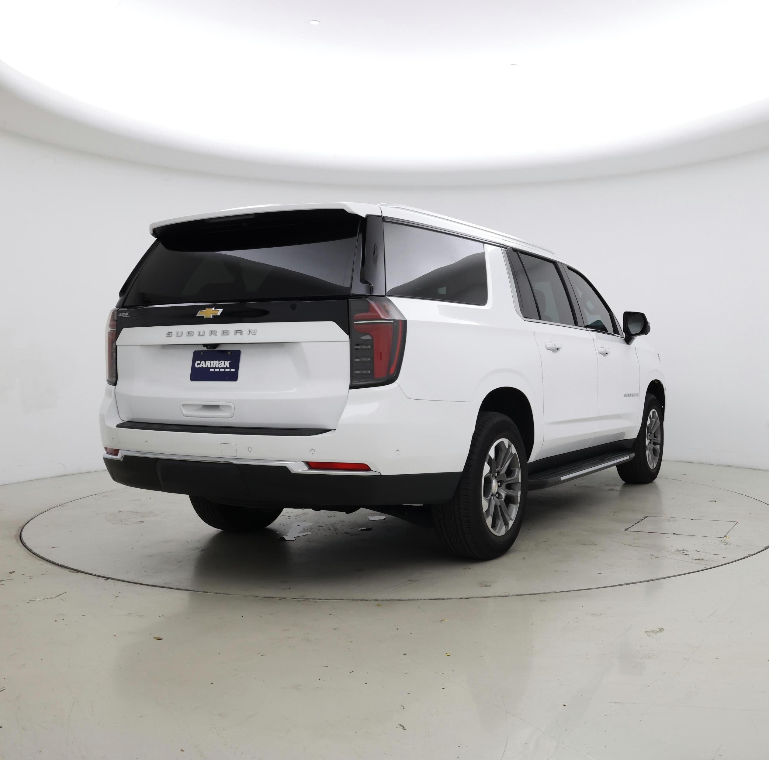 Thumbnail: 2025 Chevrolet Suburban - 8
