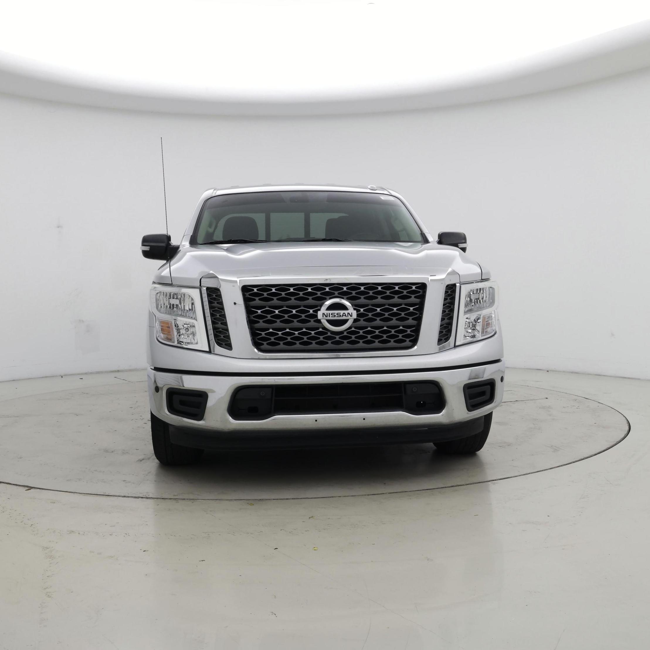 Thumbnail: 2018 Nissan Titan - 5