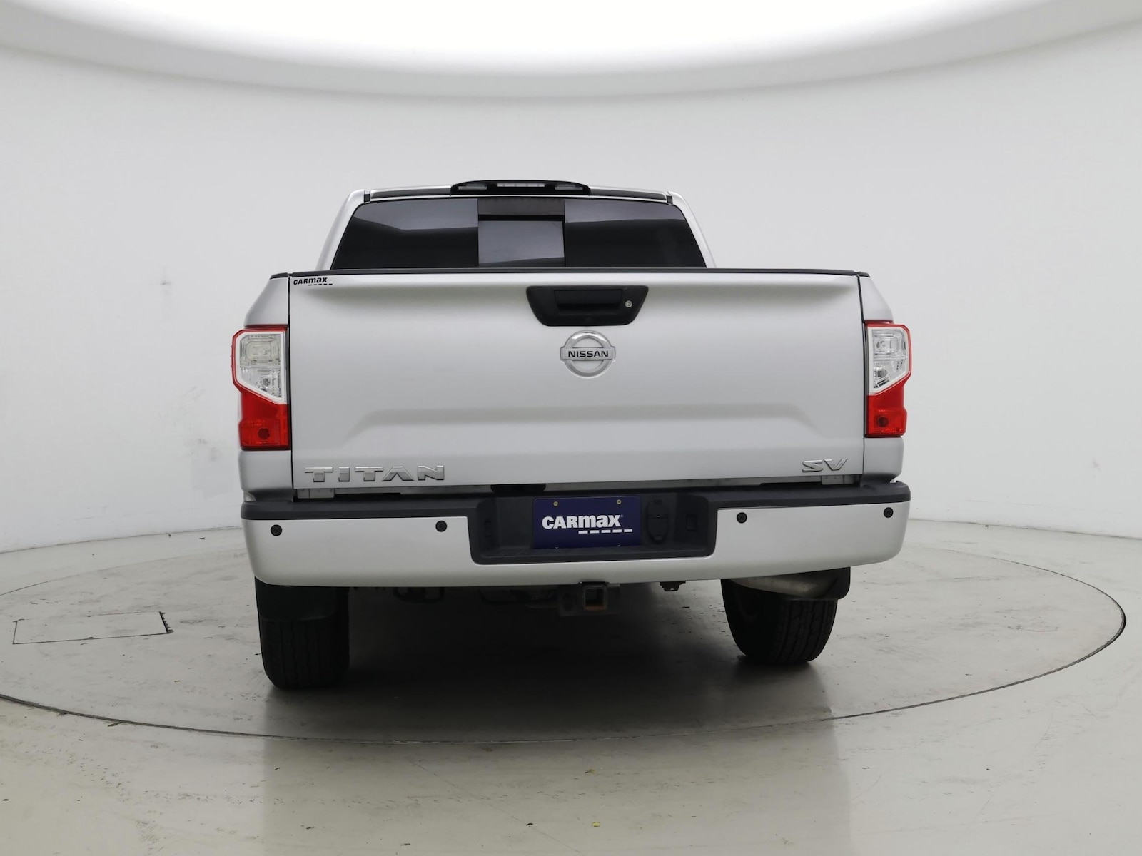 2018 Nissan Titan SV - Photo 7