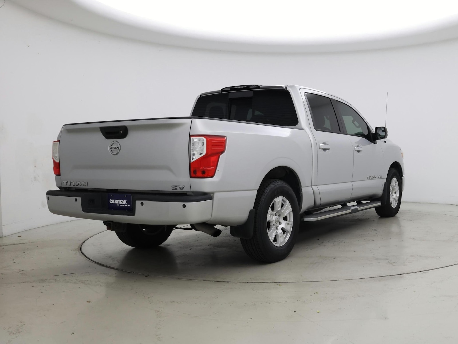 2018 Nissan Titan SV - Photo 9