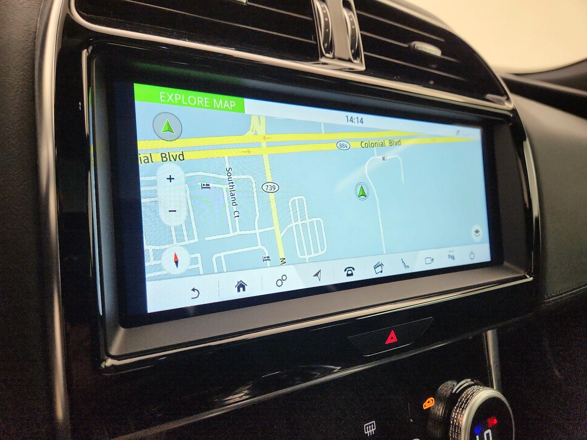 Thumbnail: 2020 Jaguar XE - 14