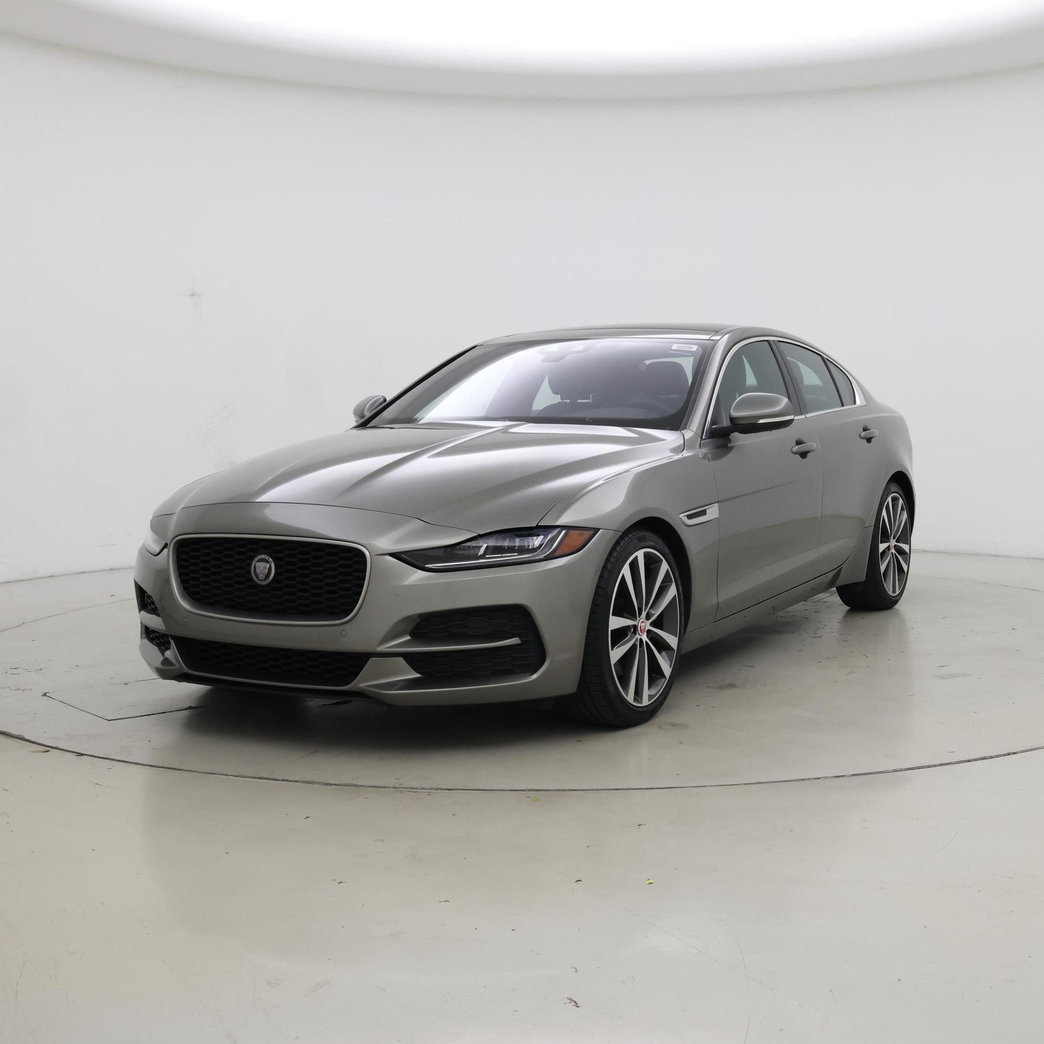 Thumbnail: 2020 Jaguar XE - 4