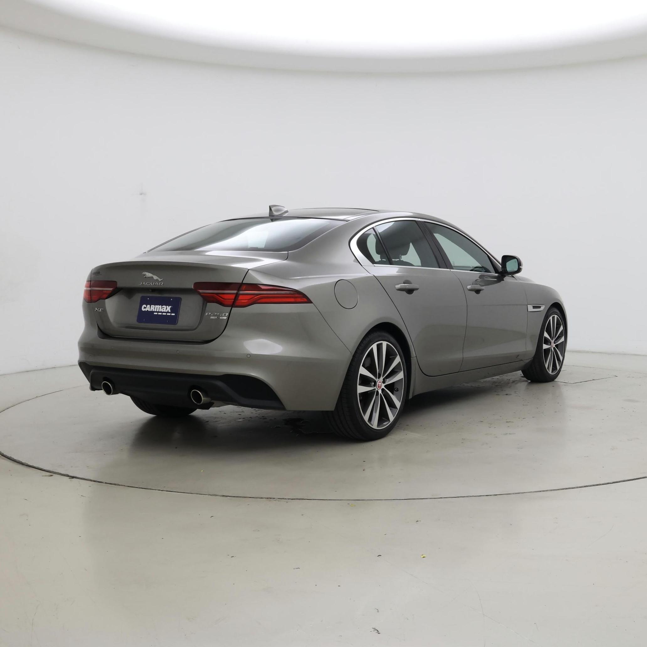 Thumbnail: 2020 Jaguar XE - 8