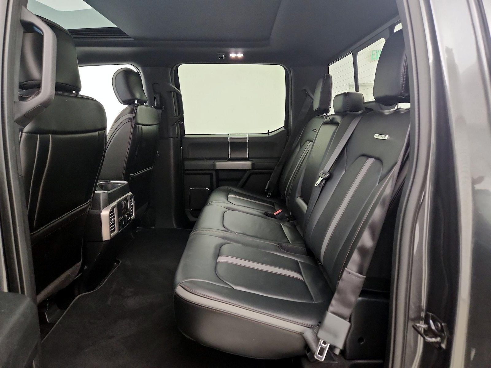 2018 Ford F-150 Platinum - Photo 22