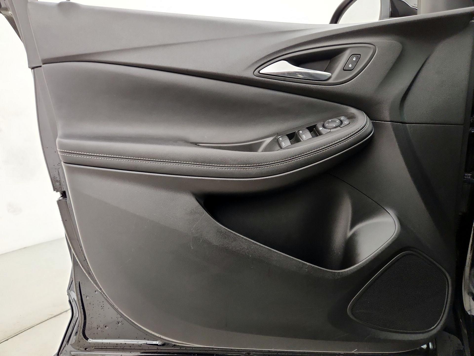 Thumbnail: 2022 Buick Encore GX - 12