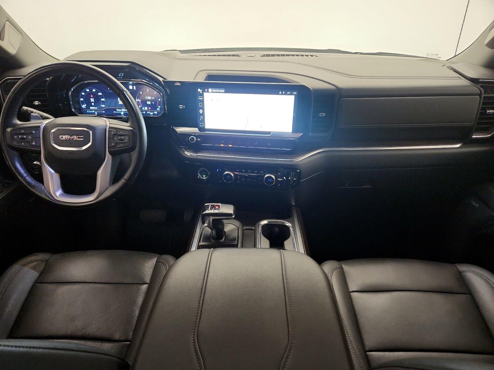 2023 GMC Sierra 1500 SLT - Photo 10