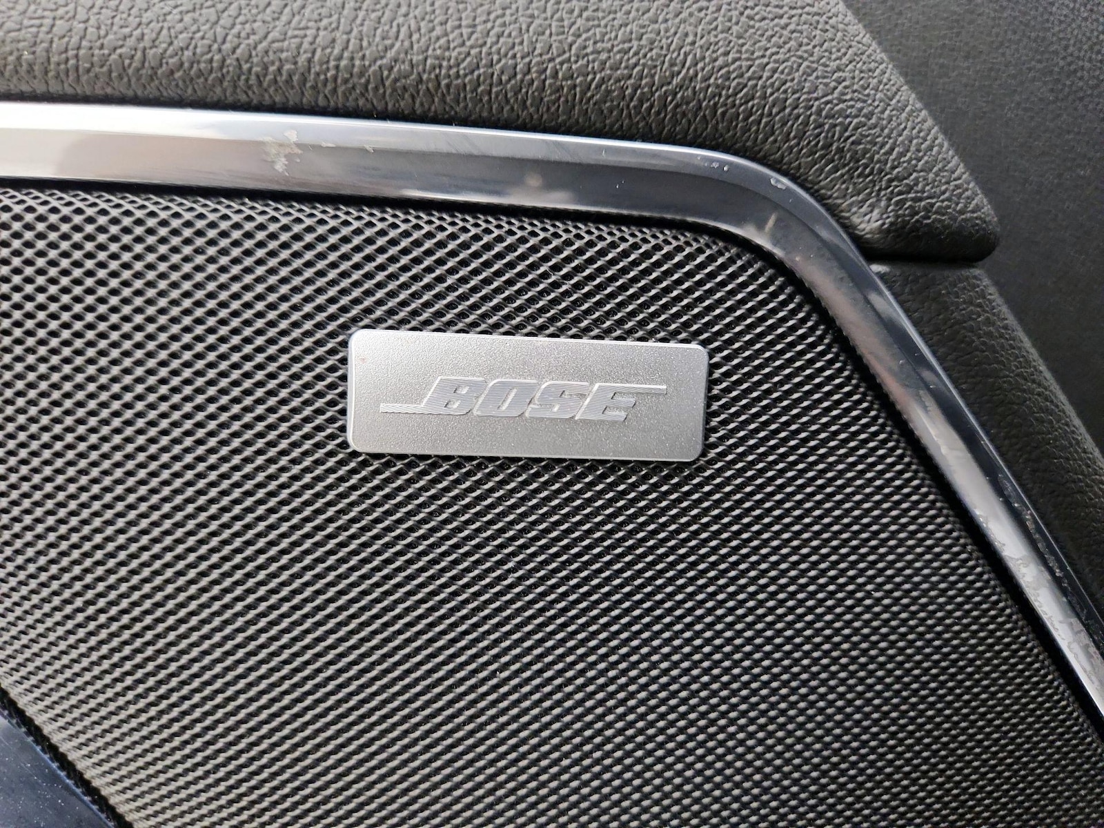 2023 GMC Sierra 1500 SLT - Photo 24
