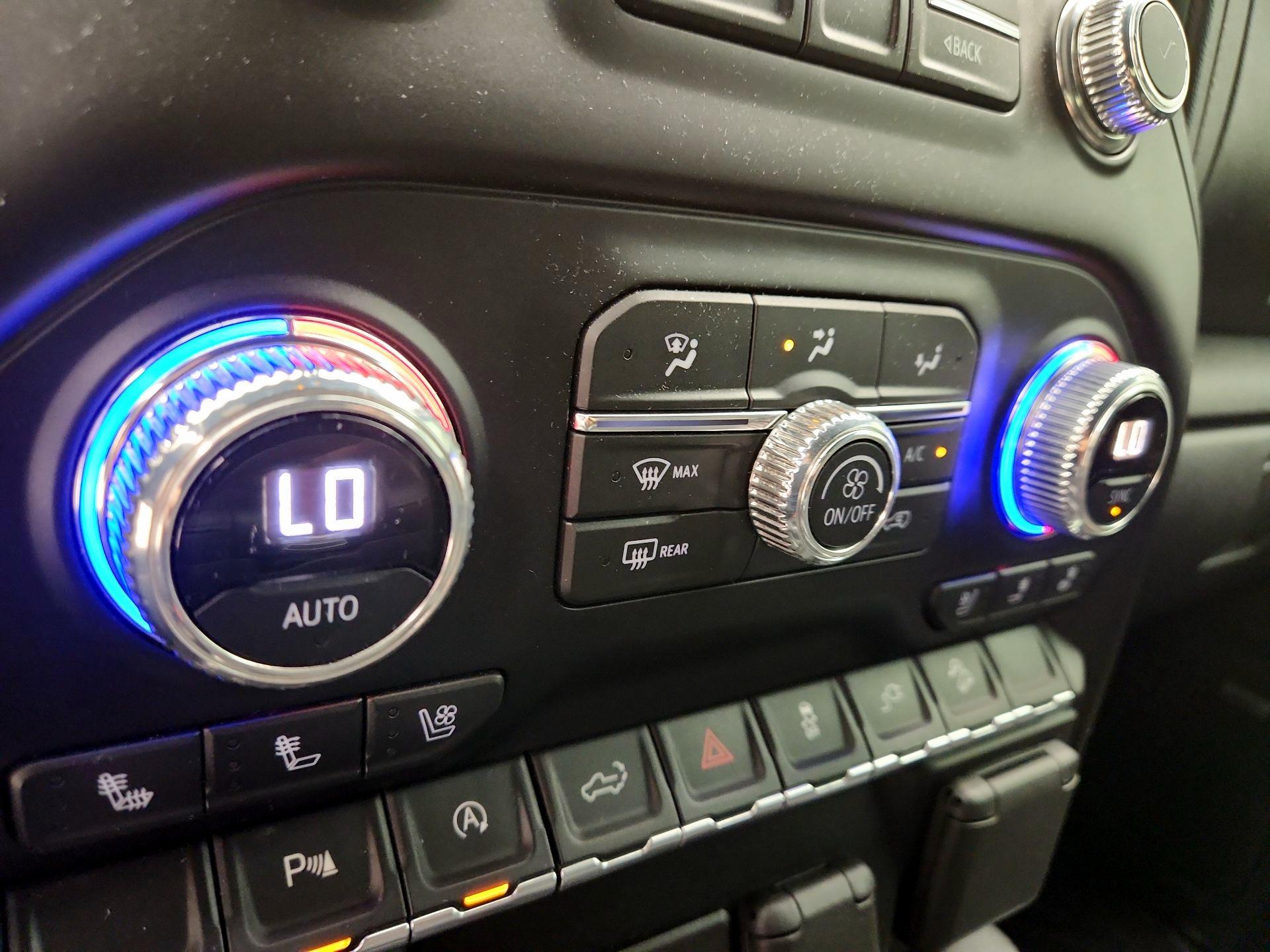 Thumbnail: 2020 GMC Sierra 1500 - 17