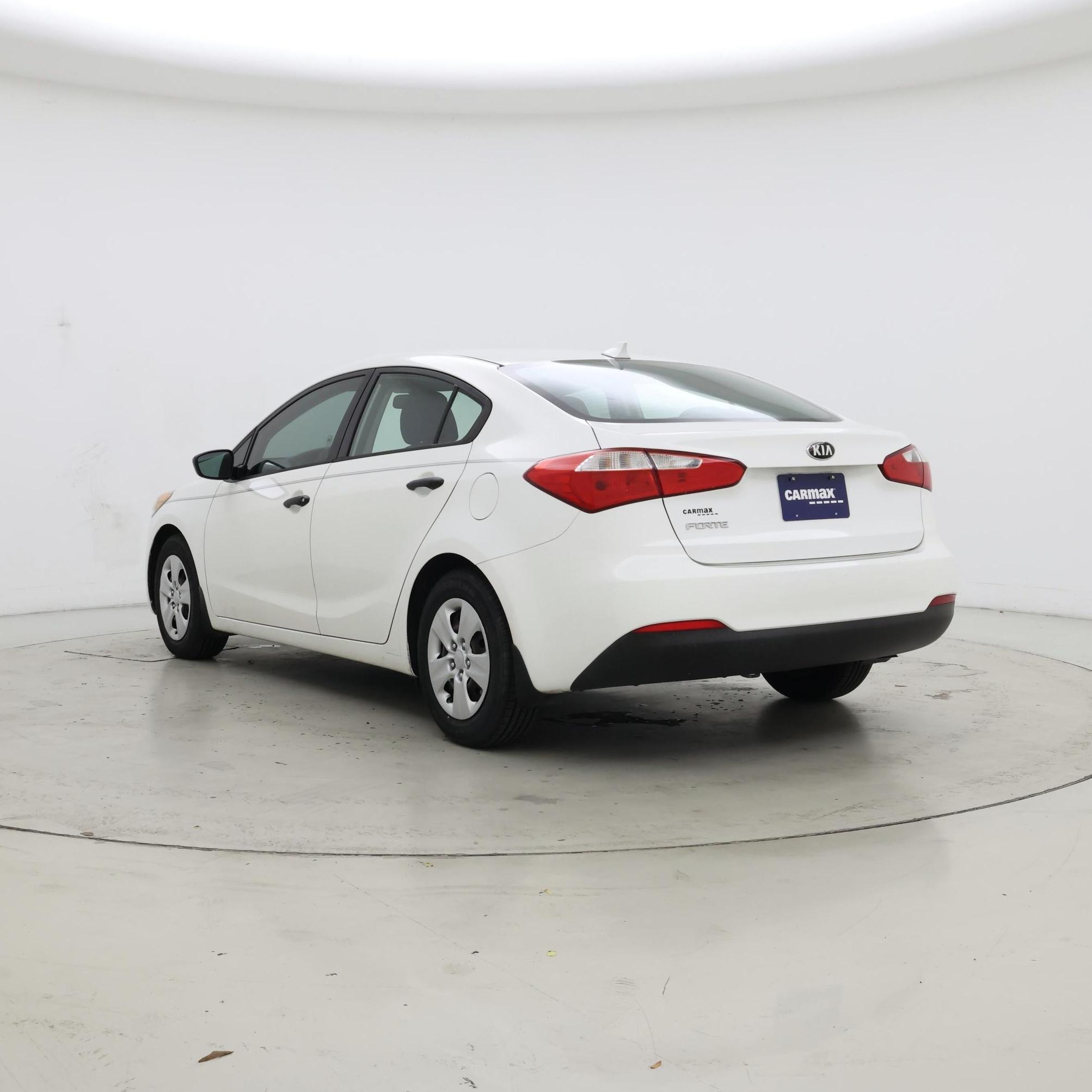 Thumbnail: 2016 Kia Forte - 2