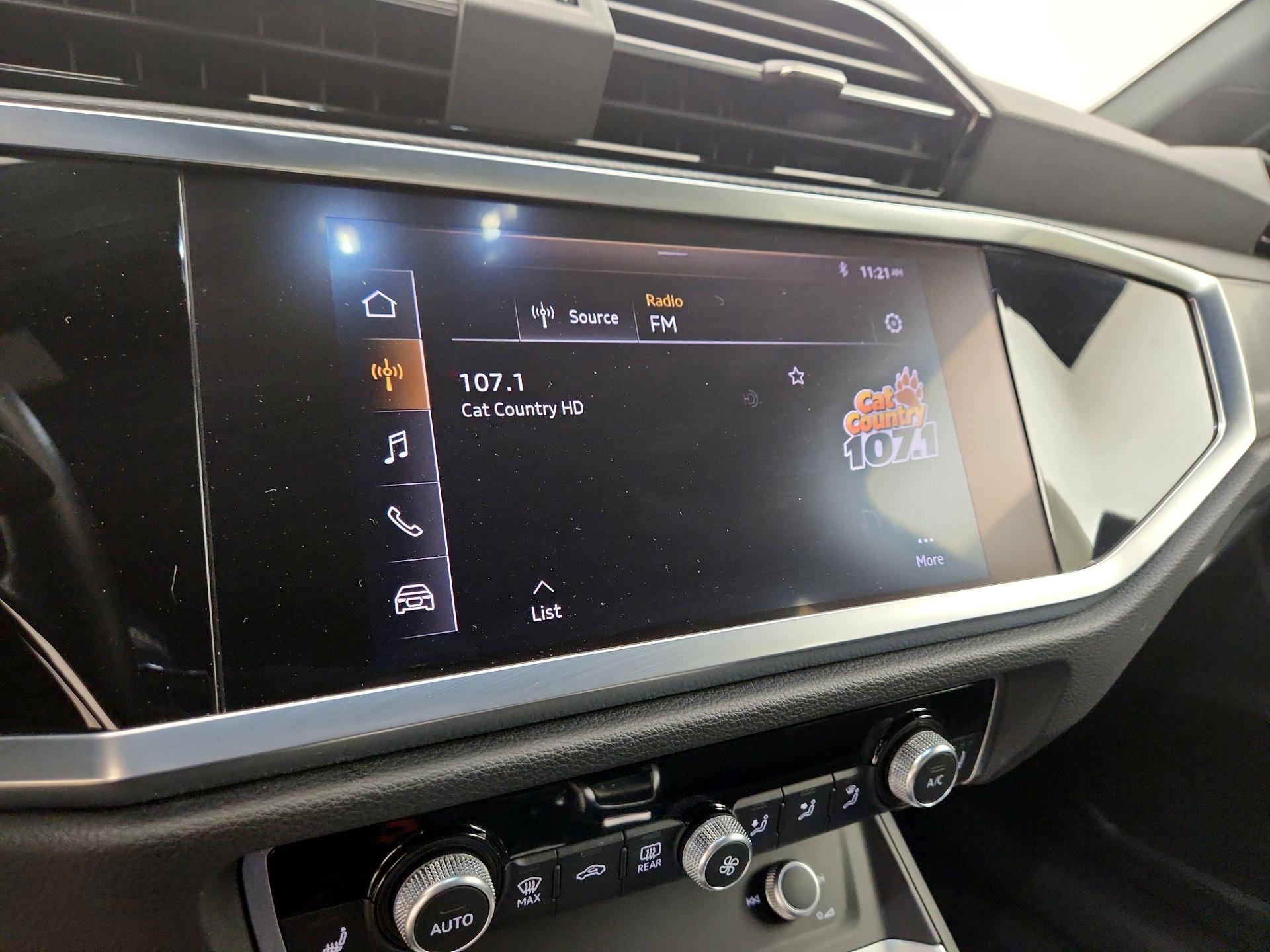 Thumbnail: 2021 Audi Q3 - 15