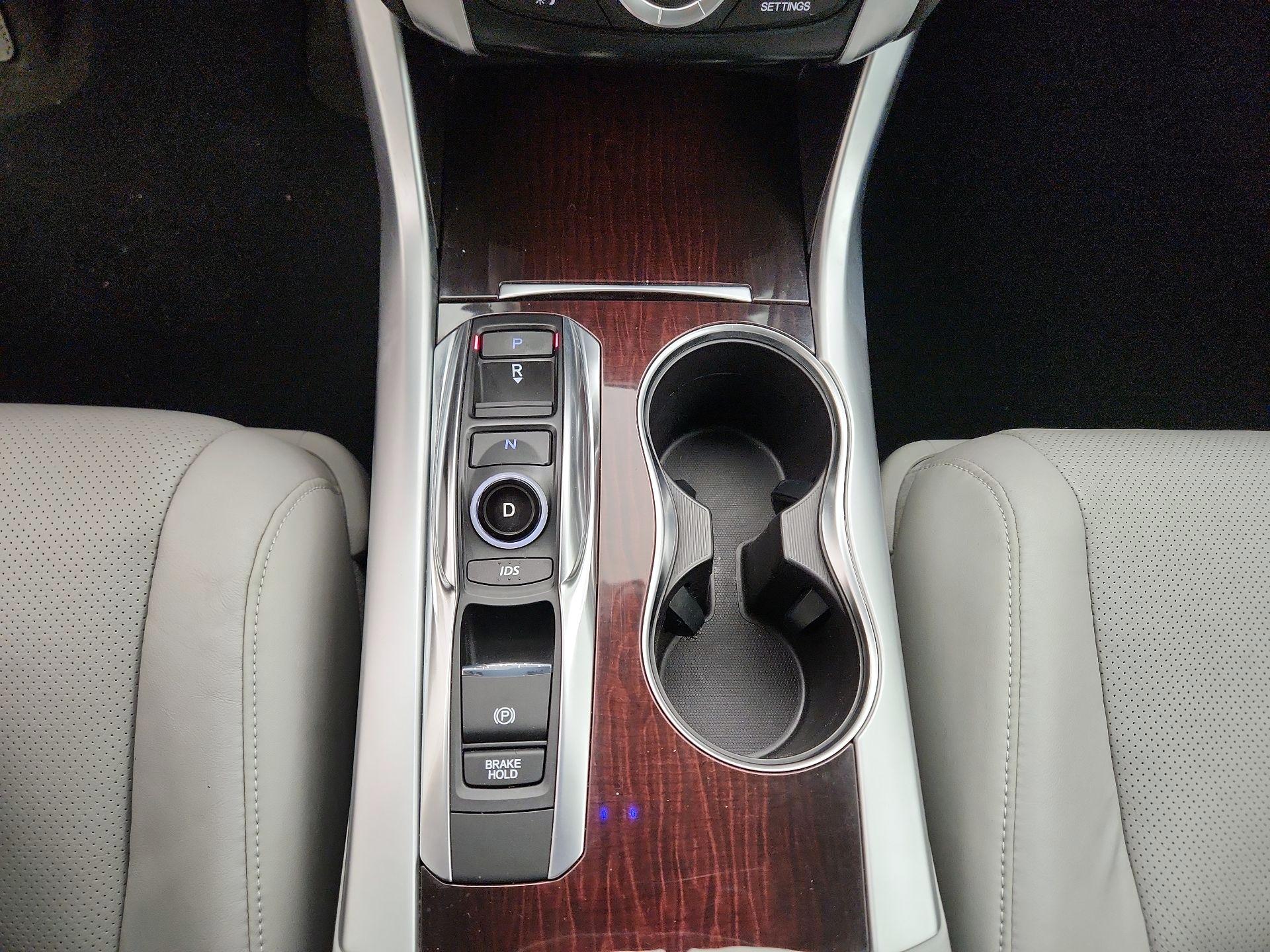 Thumbnail: 2015 Acura TLX - 18