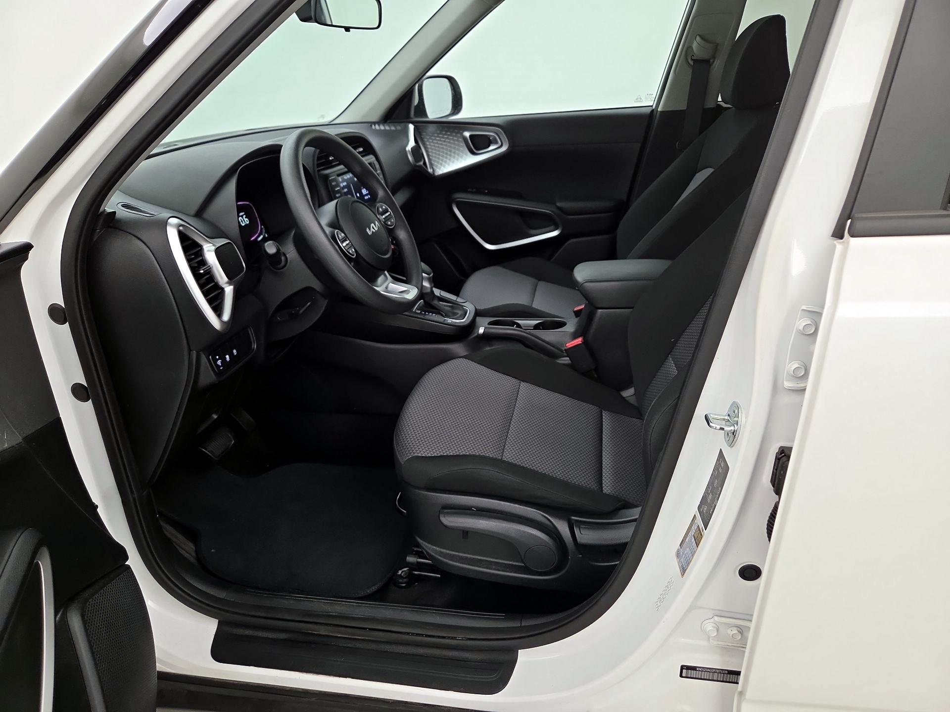 Thumbnail: 2023 Kia Soul - 11