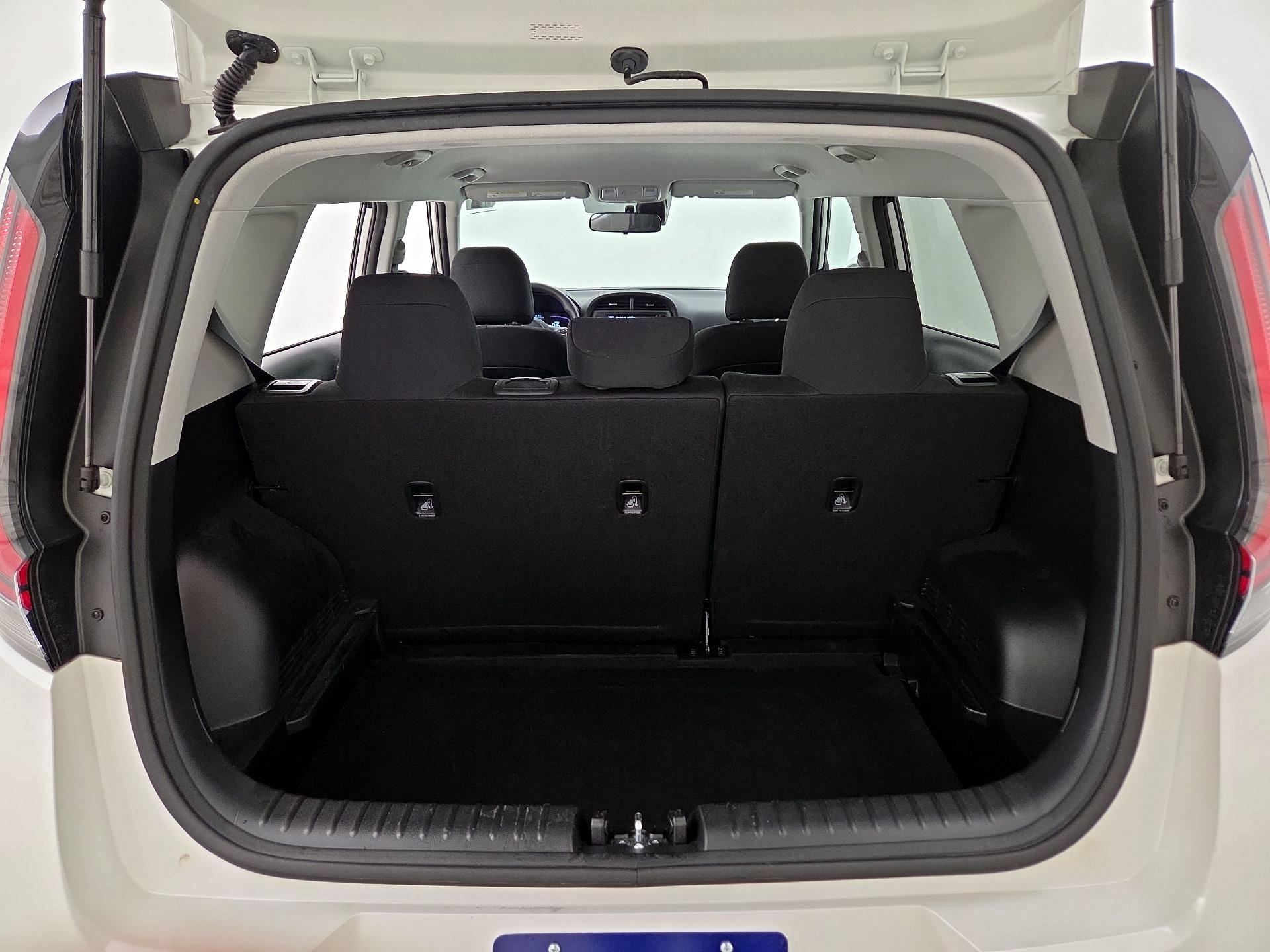 Thumbnail: 2023 Kia Soul - 20