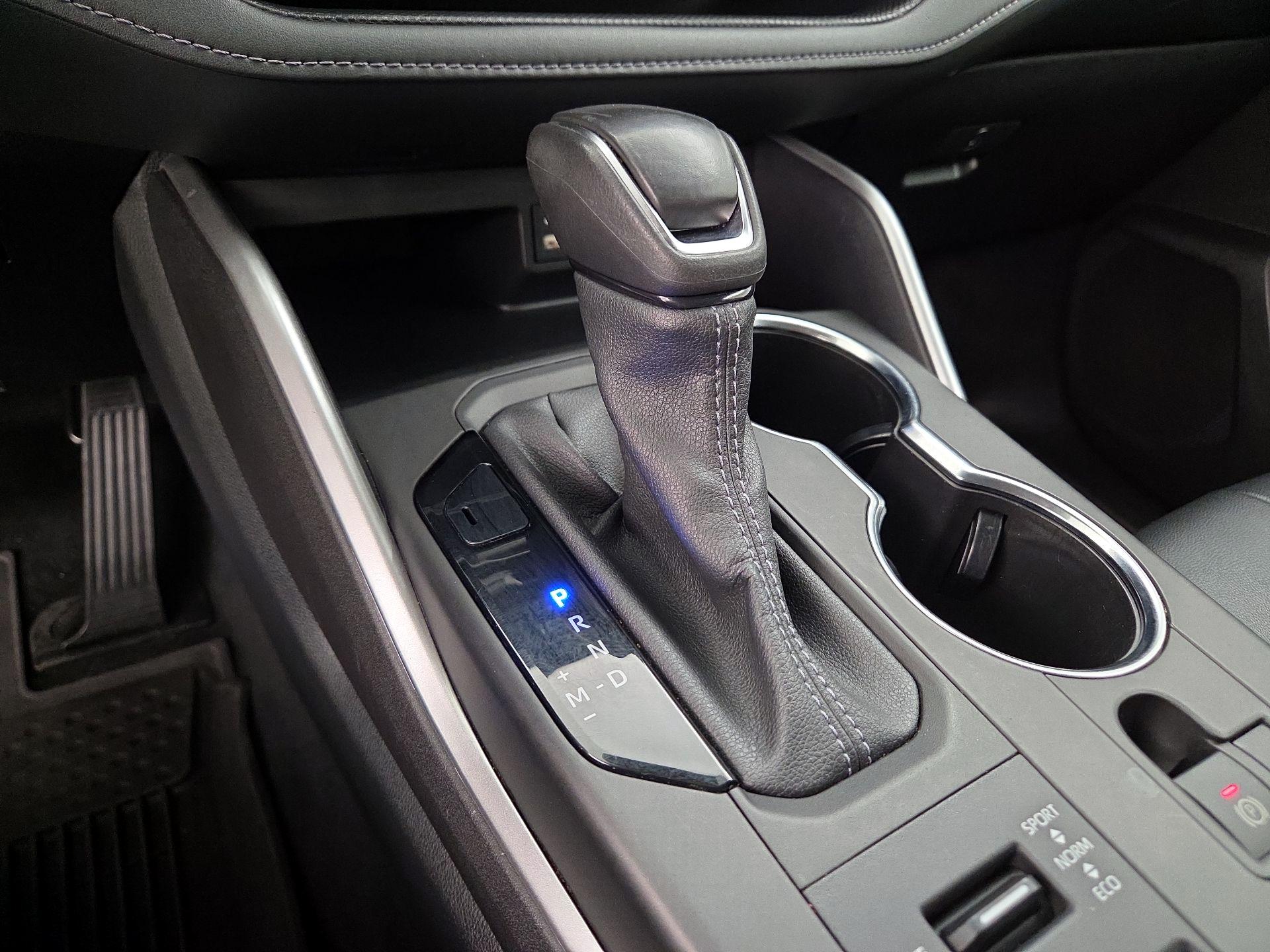 Thumbnail: 2022 Toyota Highlander - 18