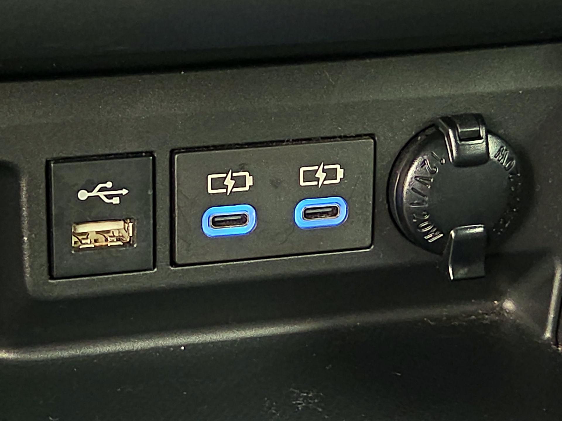 Thumbnail: 2022 Toyota Highlander - 19