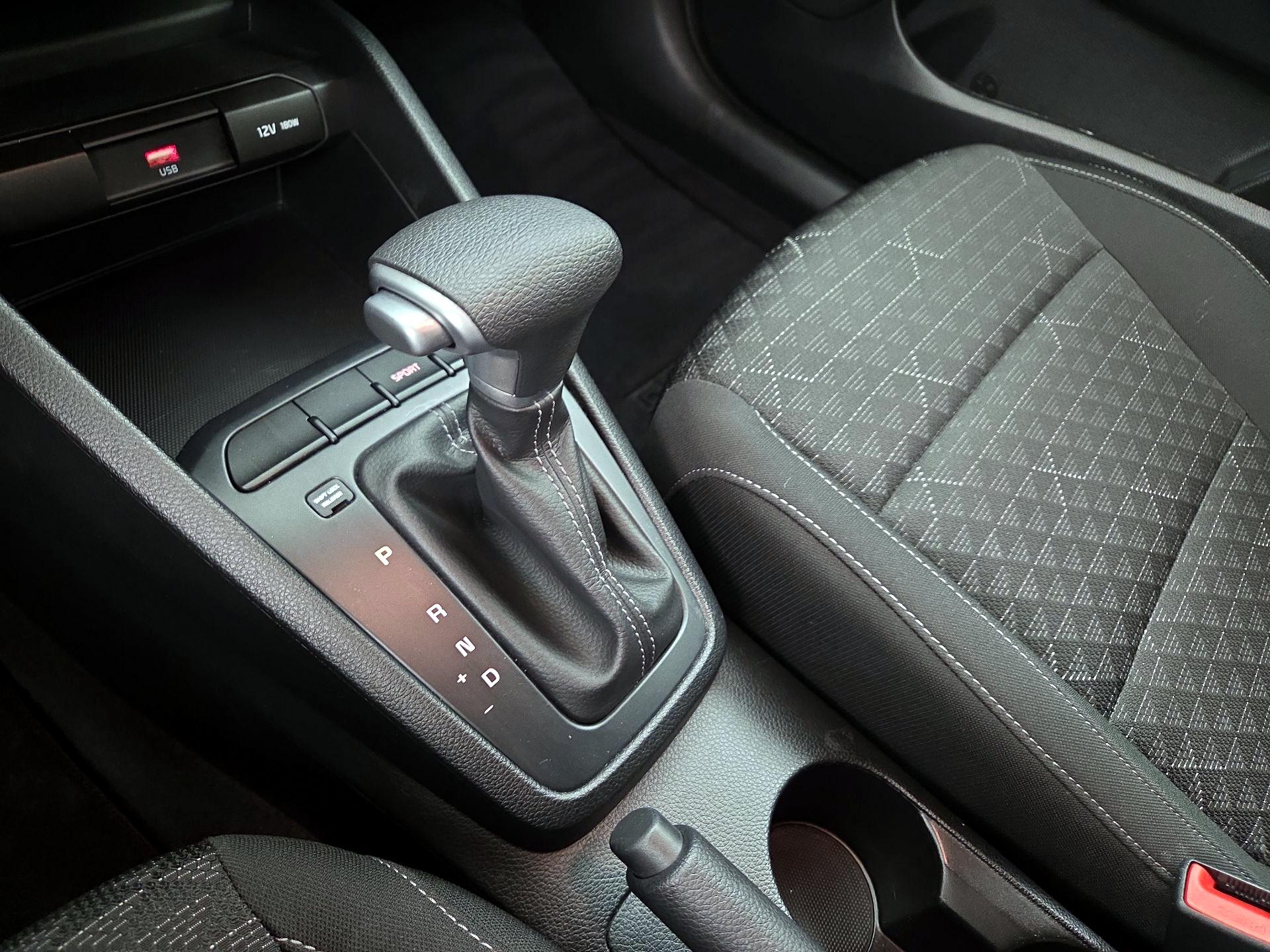 Thumbnail: 2023 Kia Rio - 17