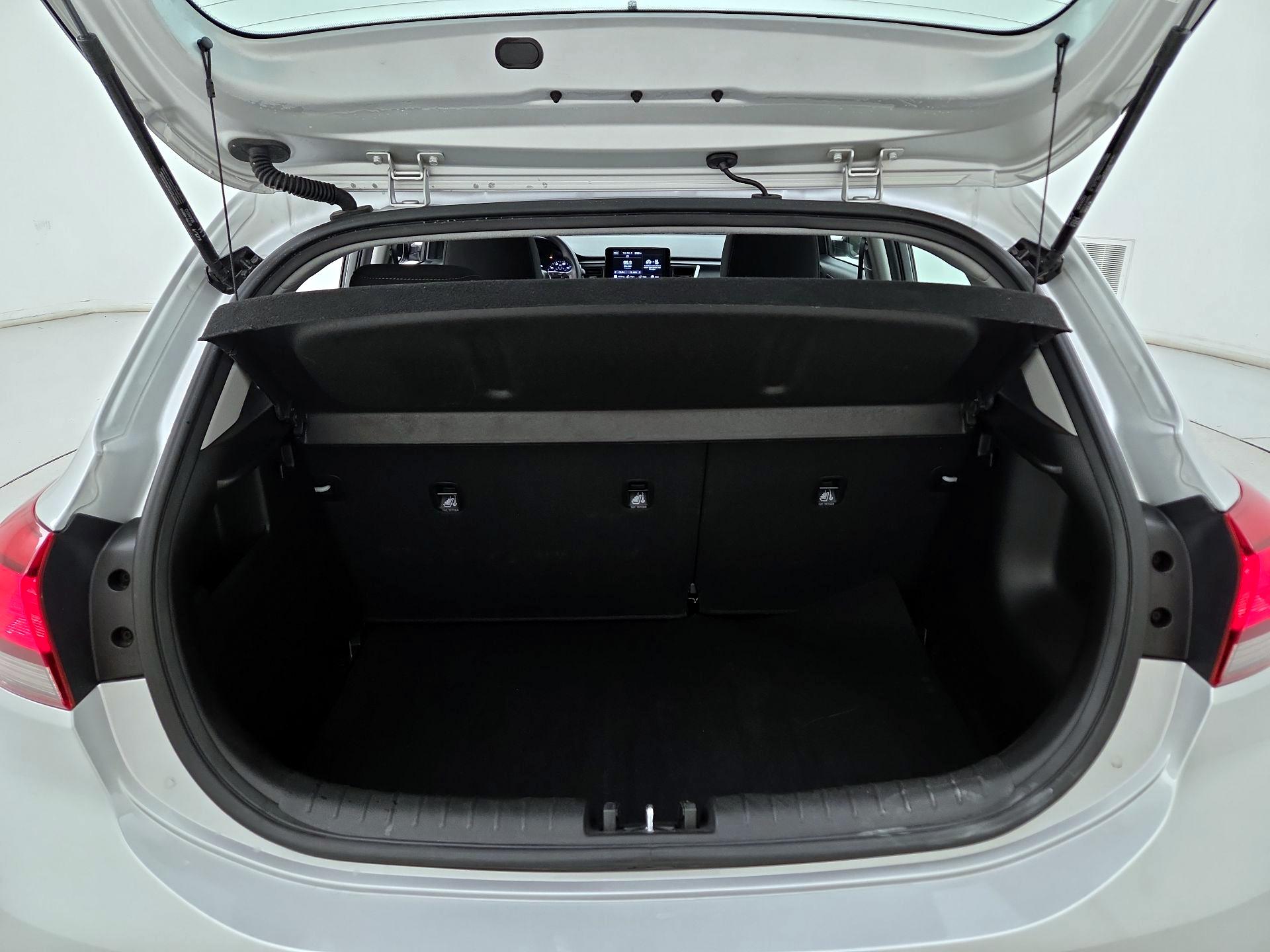 Thumbnail: 2023 Kia Rio - 20