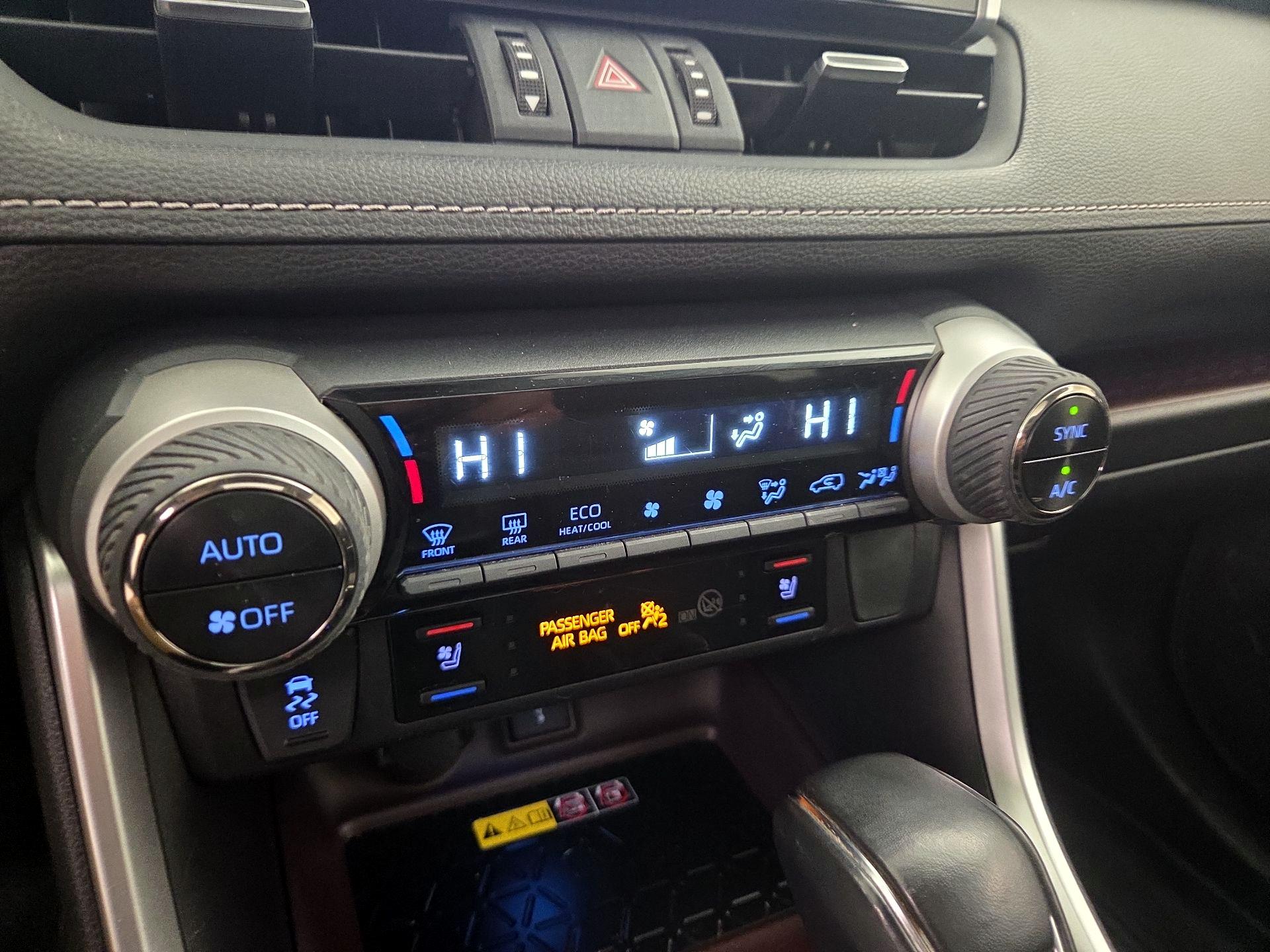 Thumbnail: 2022 Toyota RAV4 - 17