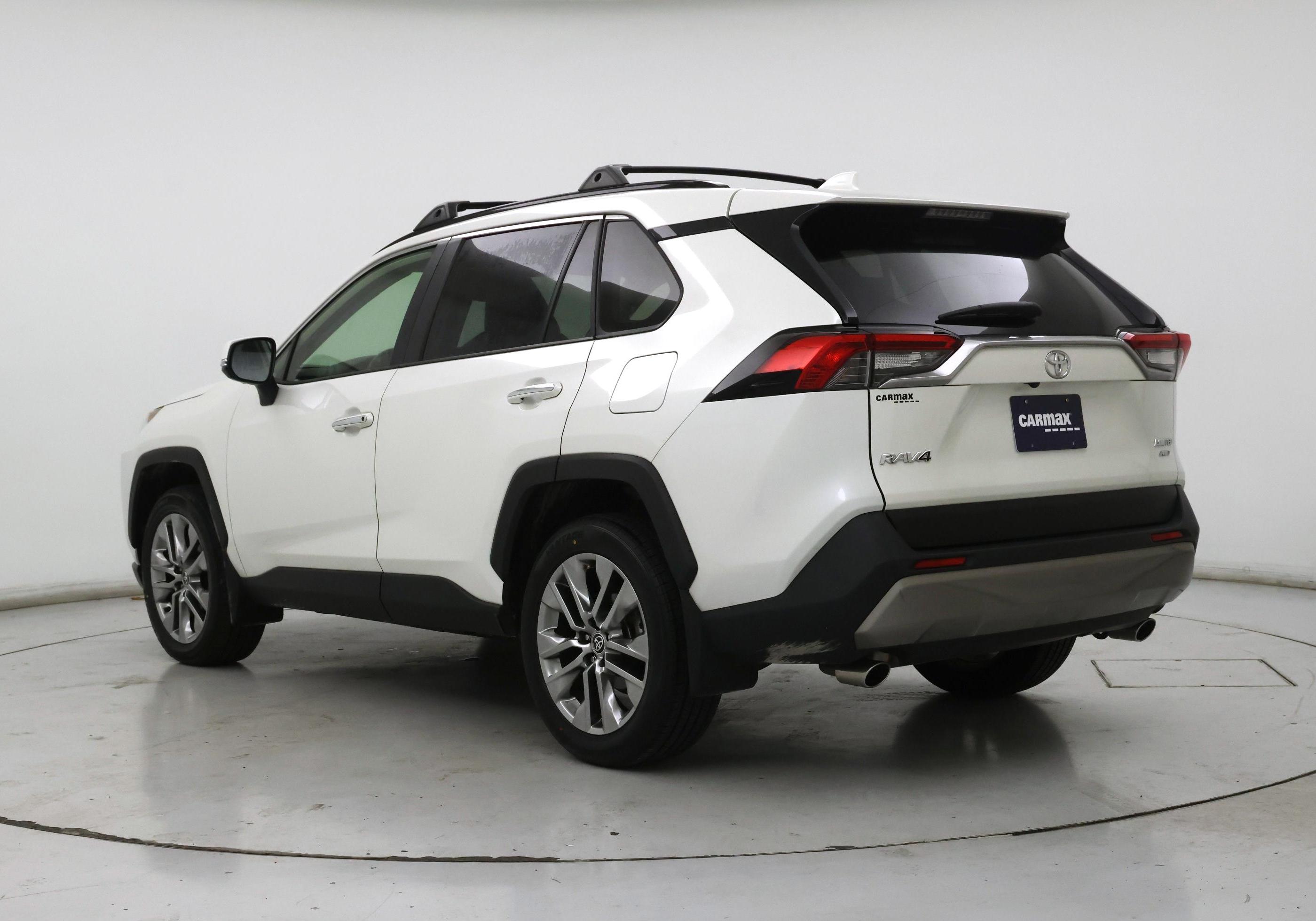 Thumbnail: 2022 Toyota RAV4 - 2
