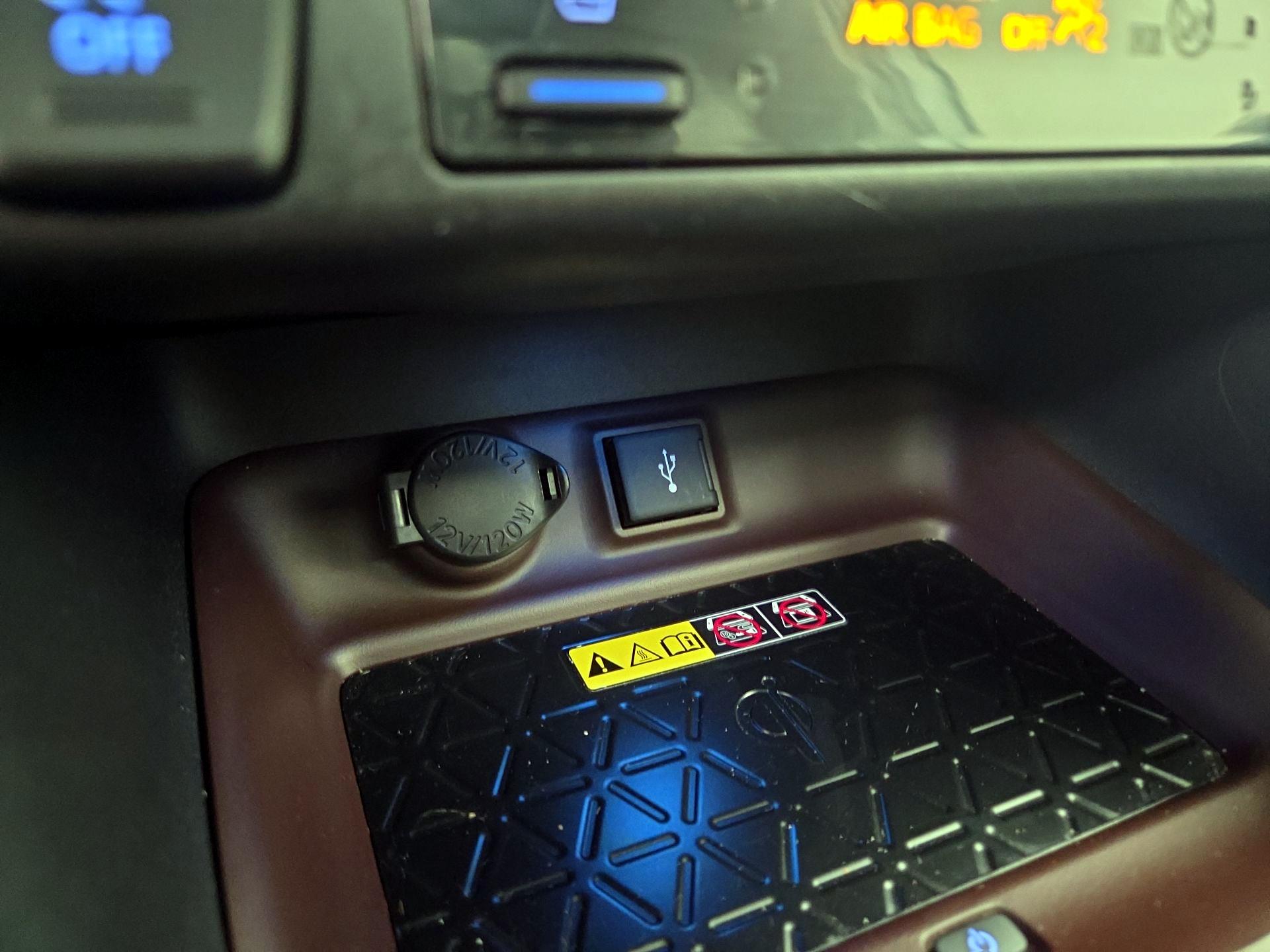 Thumbnail: 2022 Toyota RAV4 - 19