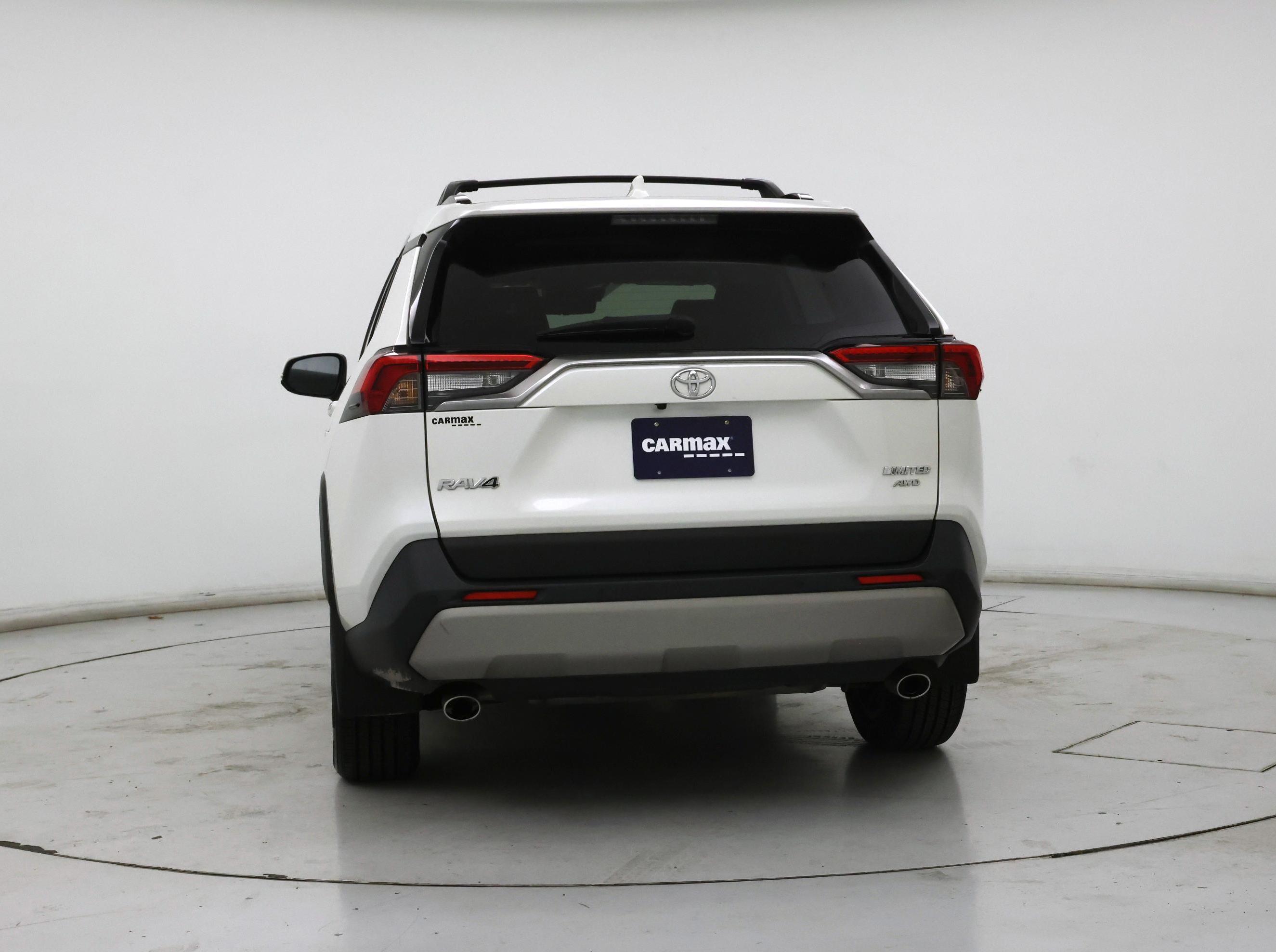 Thumbnail: 2022 Toyota RAV4 - 6