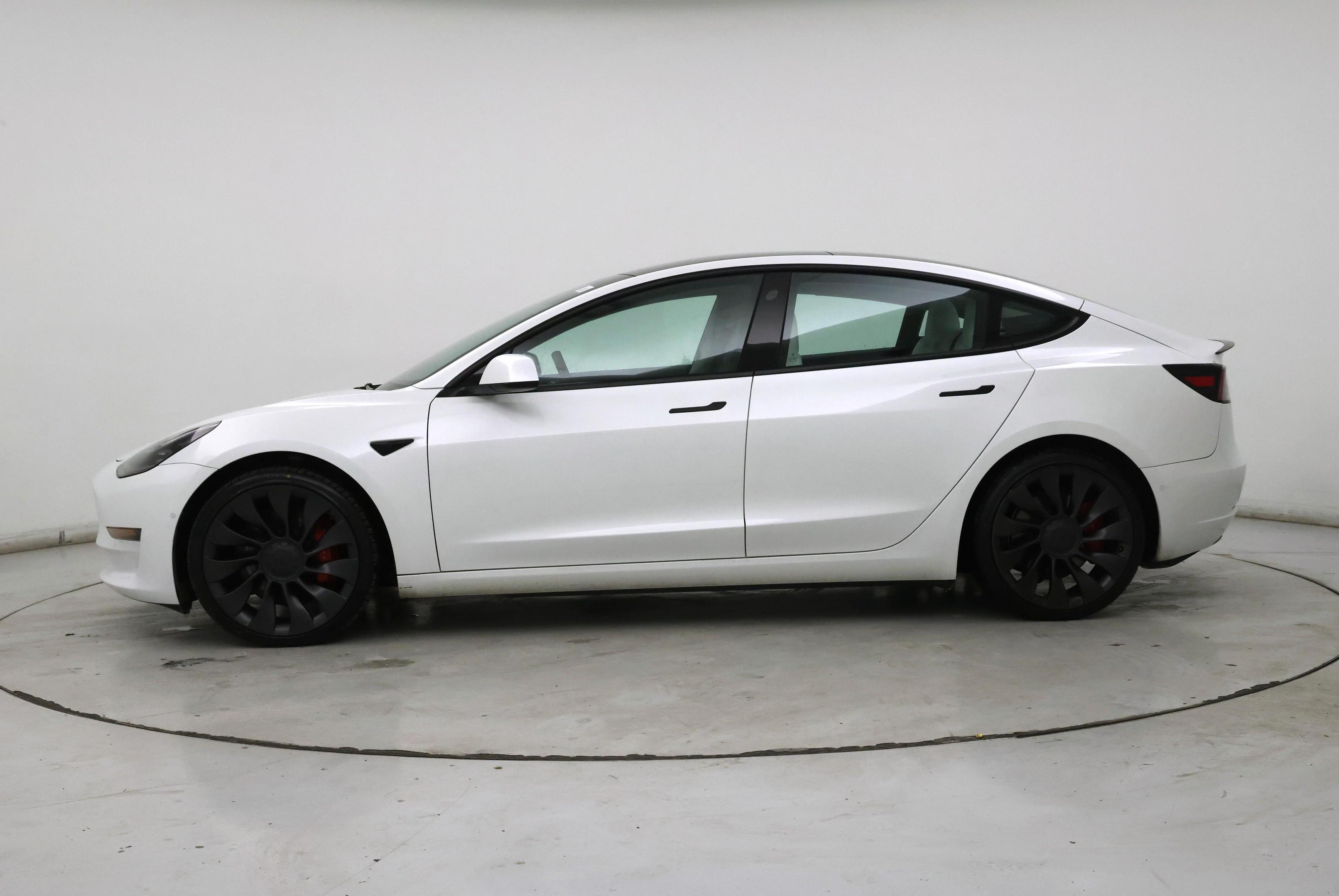 Thumbnail: 2022 Tesla Model 3 - 3