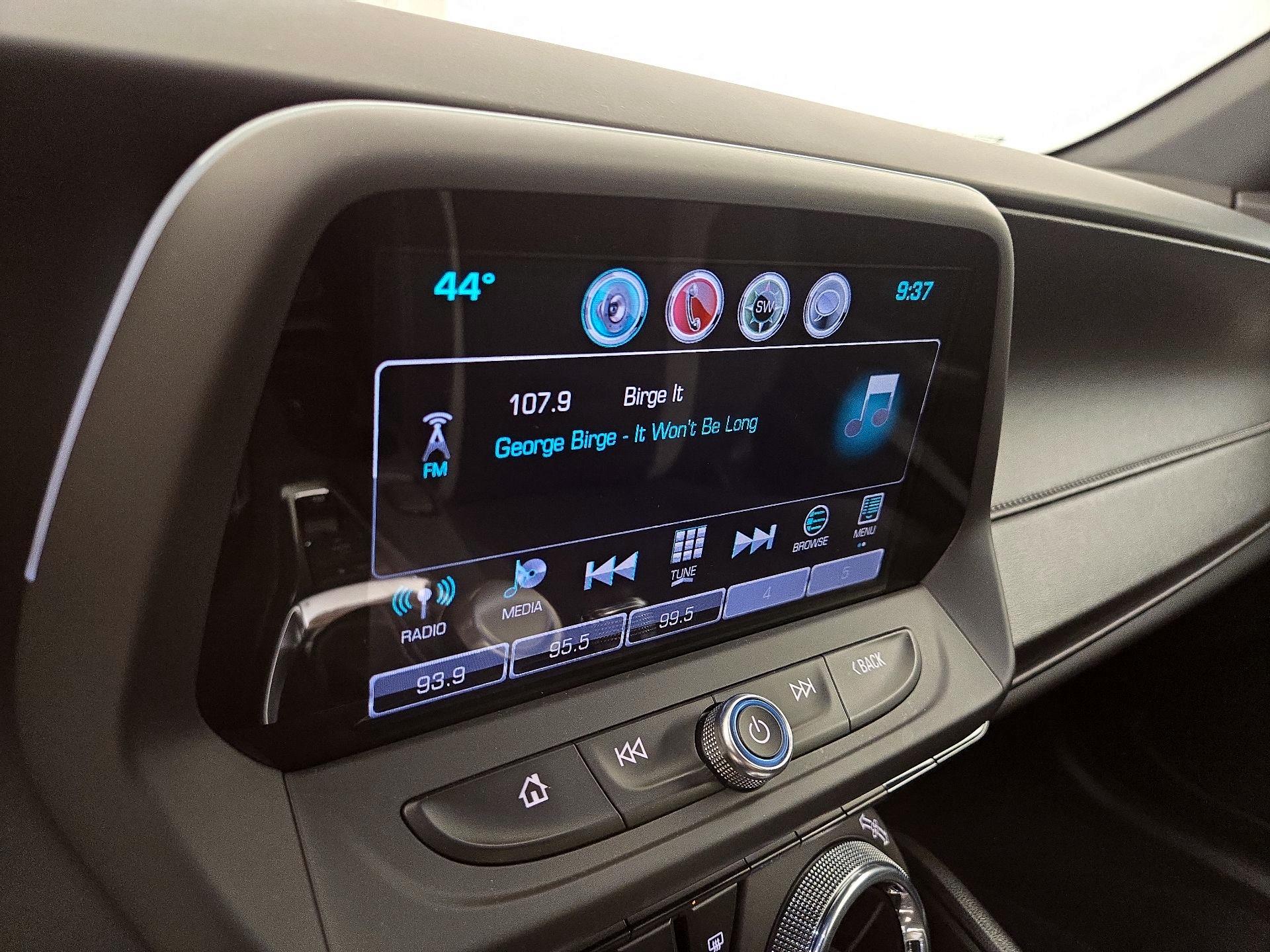 Thumbnail: 2017 Chevrolet Camaro - 14