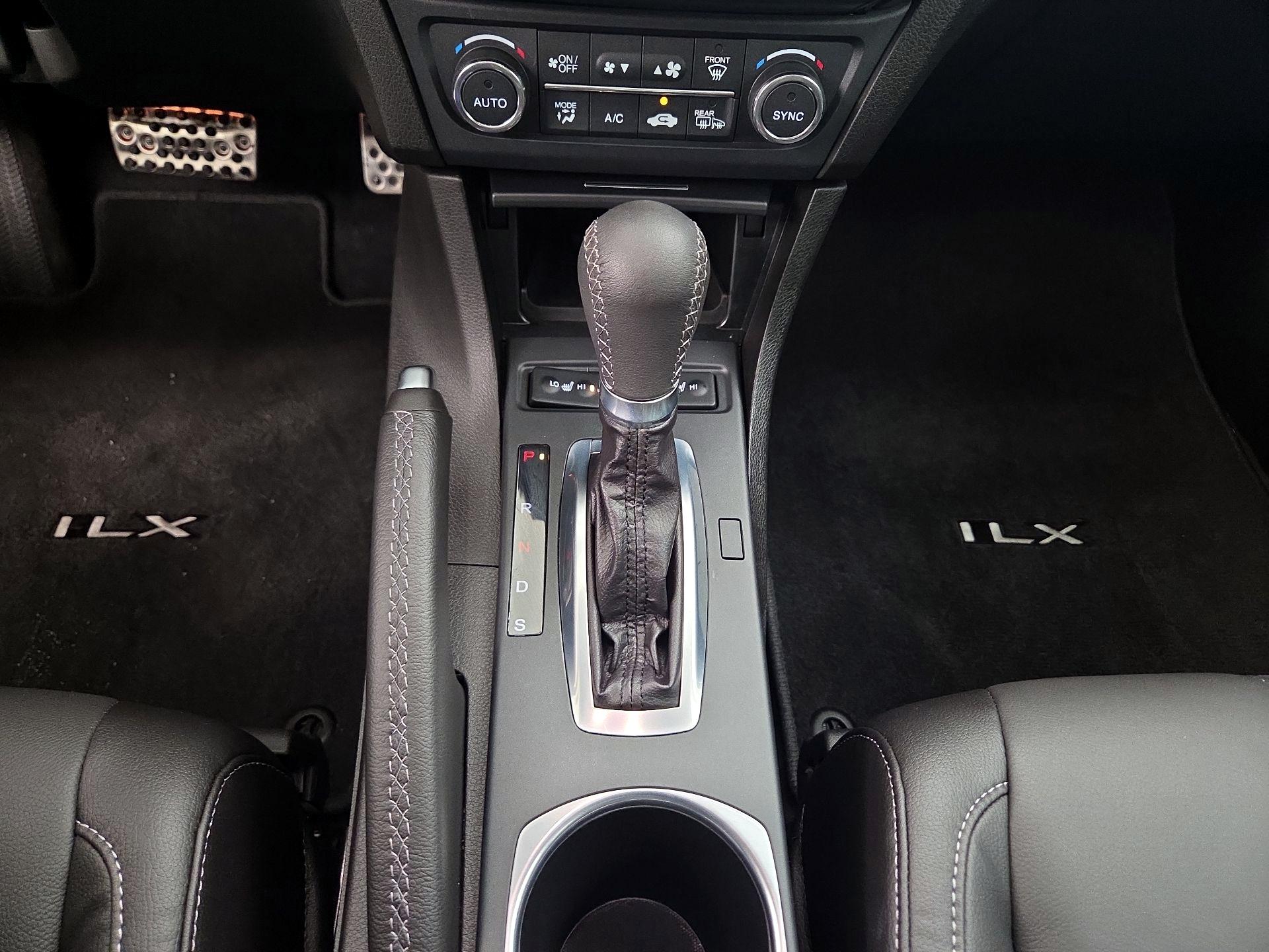 Thumbnail: 2022 Acura ILX - 17