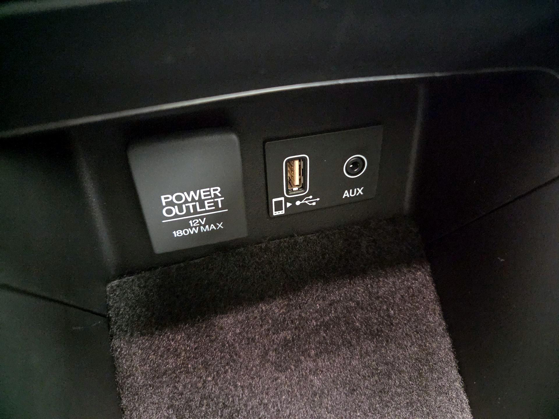 Thumbnail: 2022 Acura ILX - 18