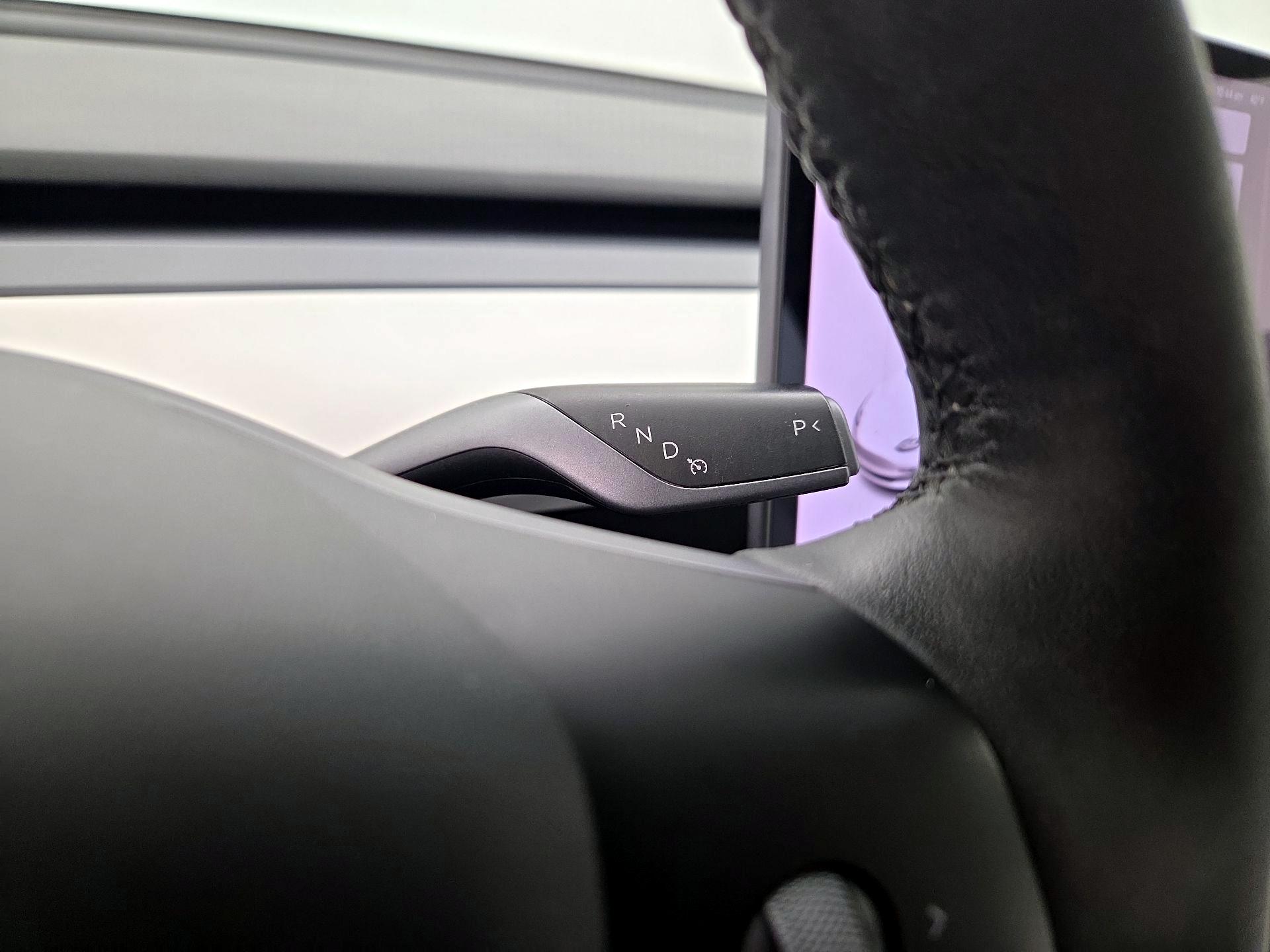 Thumbnail: 2021 Tesla Model 3 - 17