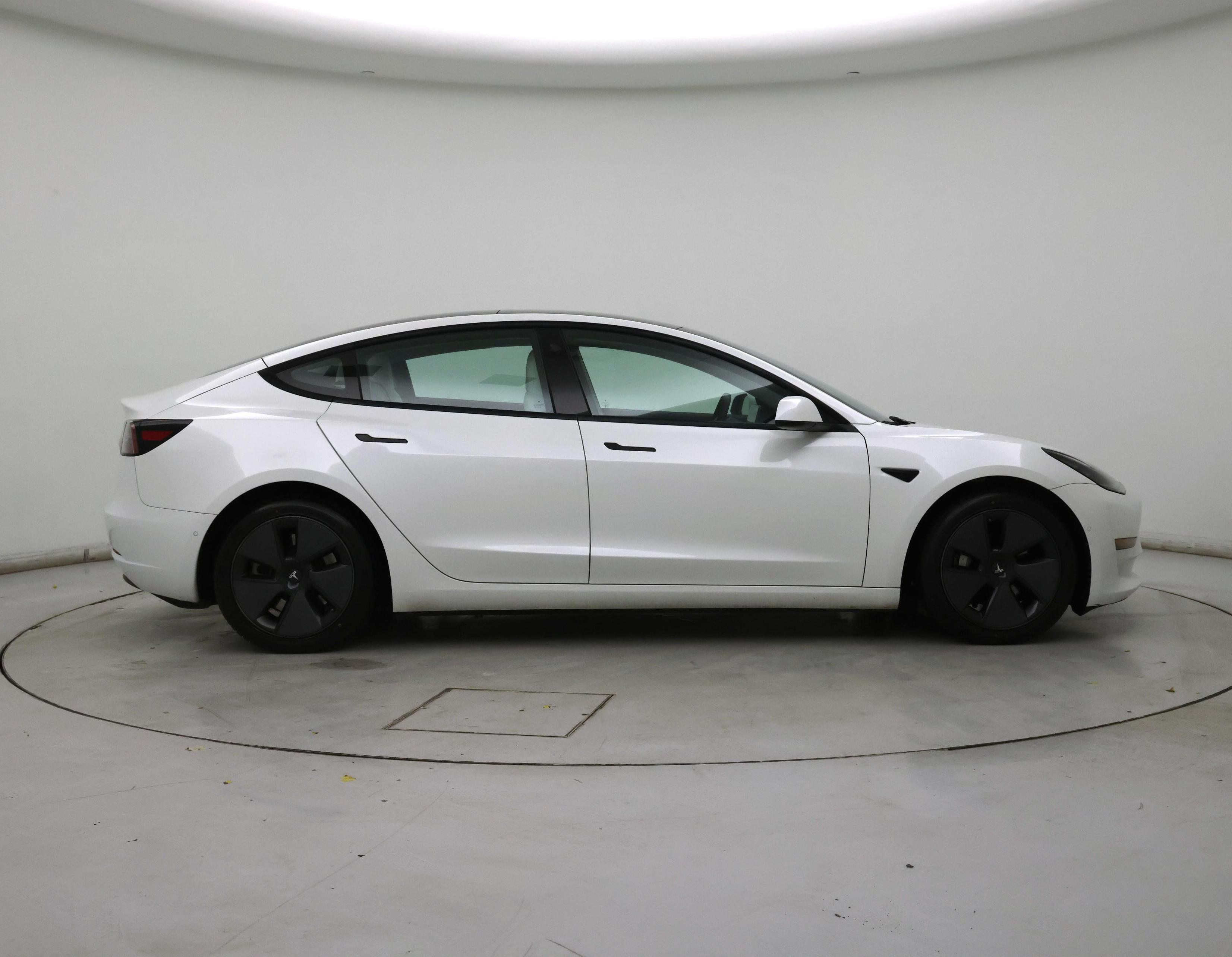 Thumbnail: 2021 Tesla Model 3 - 7