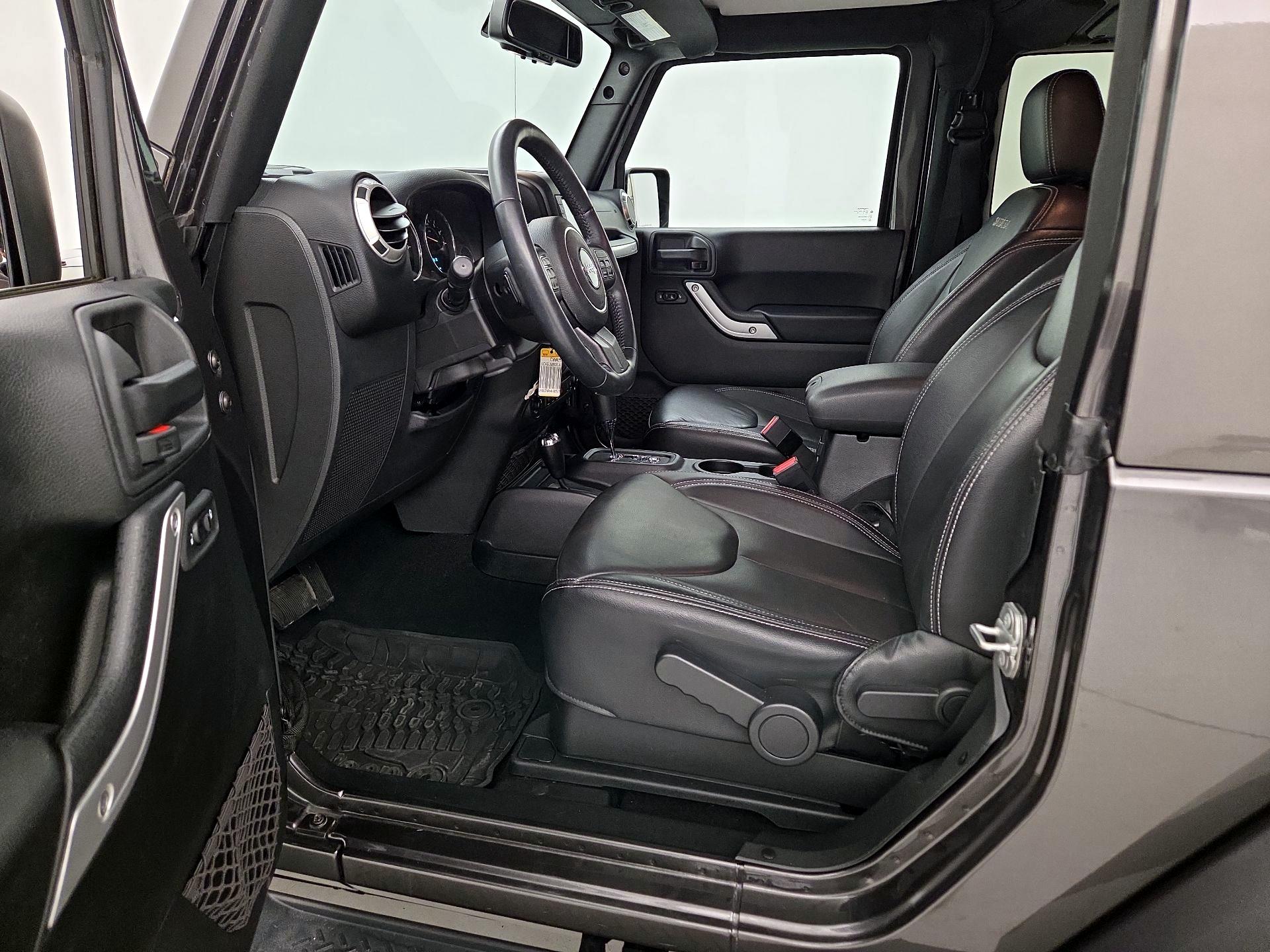 Thumbnail: 2018 Jeep Wrangler - 11