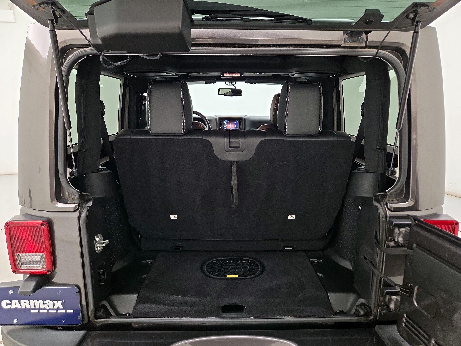 Thumbnail: 2018 Jeep Wrangler - 18