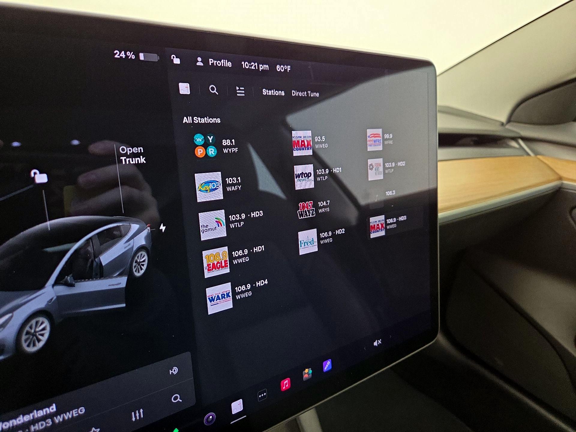 Thumbnail: 2021 Tesla Model 3 - 15