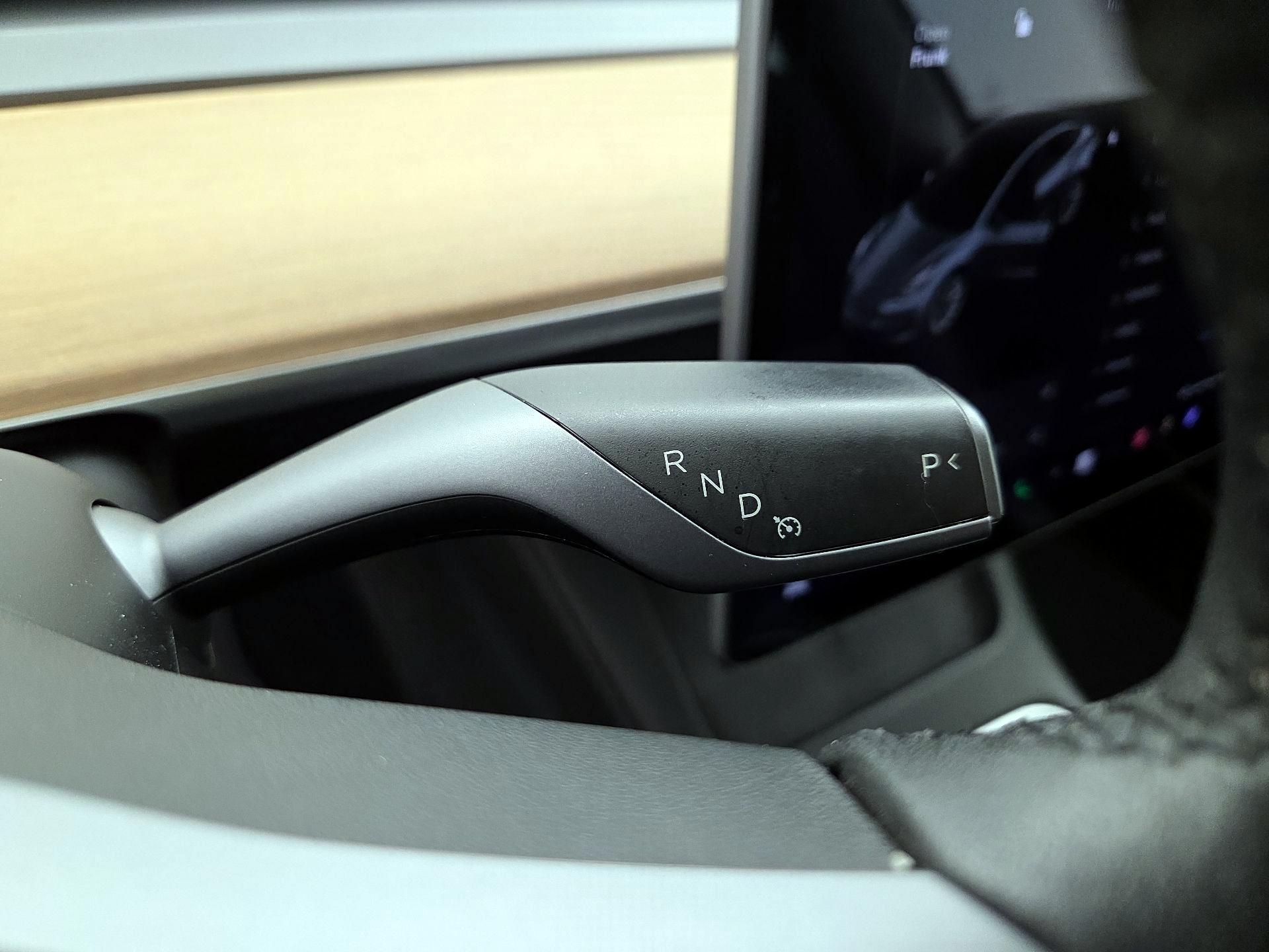 Thumbnail: 2021 Tesla Model 3 - 17