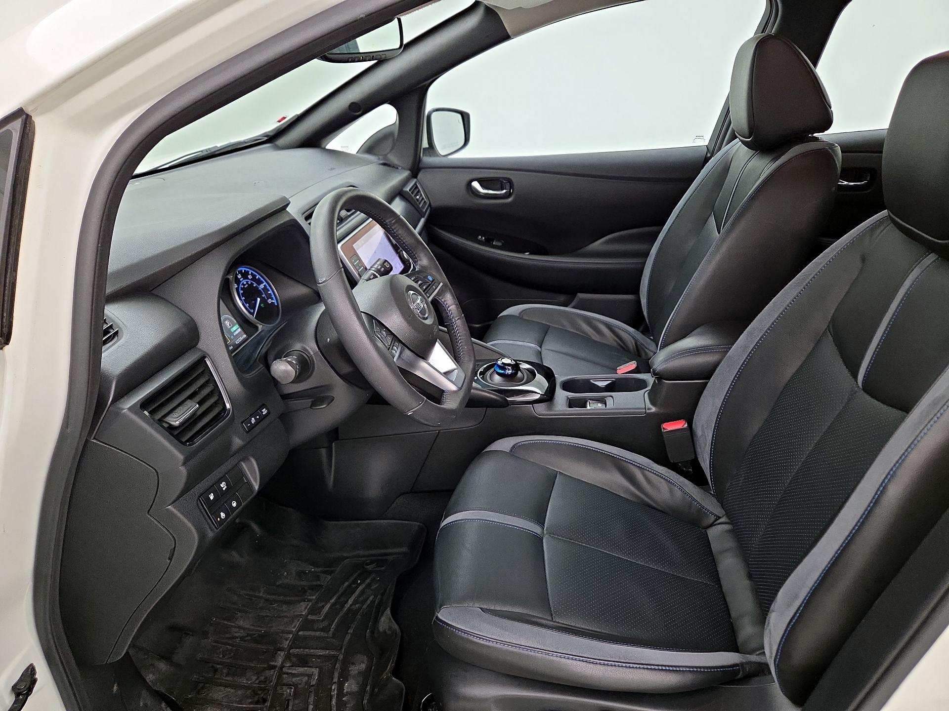 Thumbnail: 2020 Nissan Leaf - 11