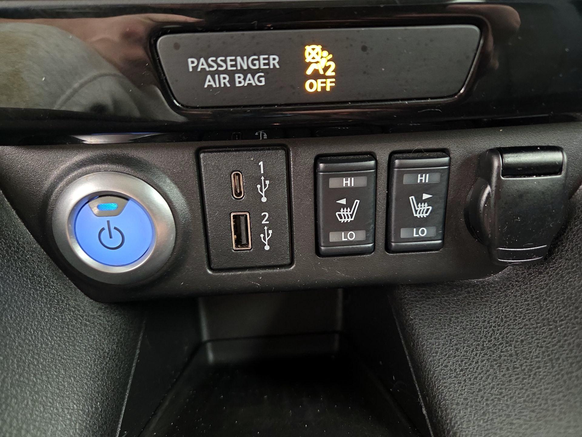 Thumbnail: 2020 Nissan Leaf - 19