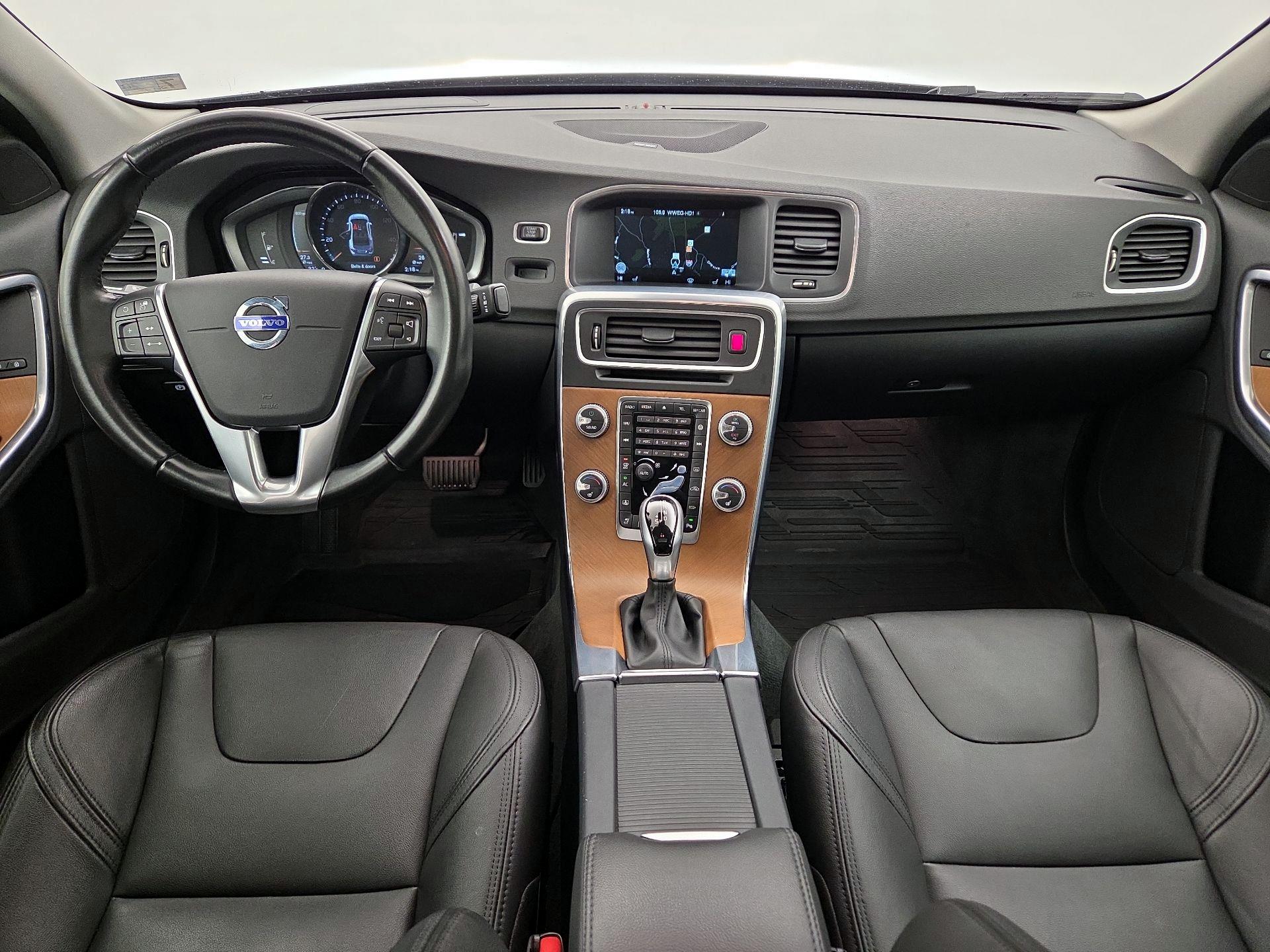 Thumbnail: 2016 Volvo S60 - 9