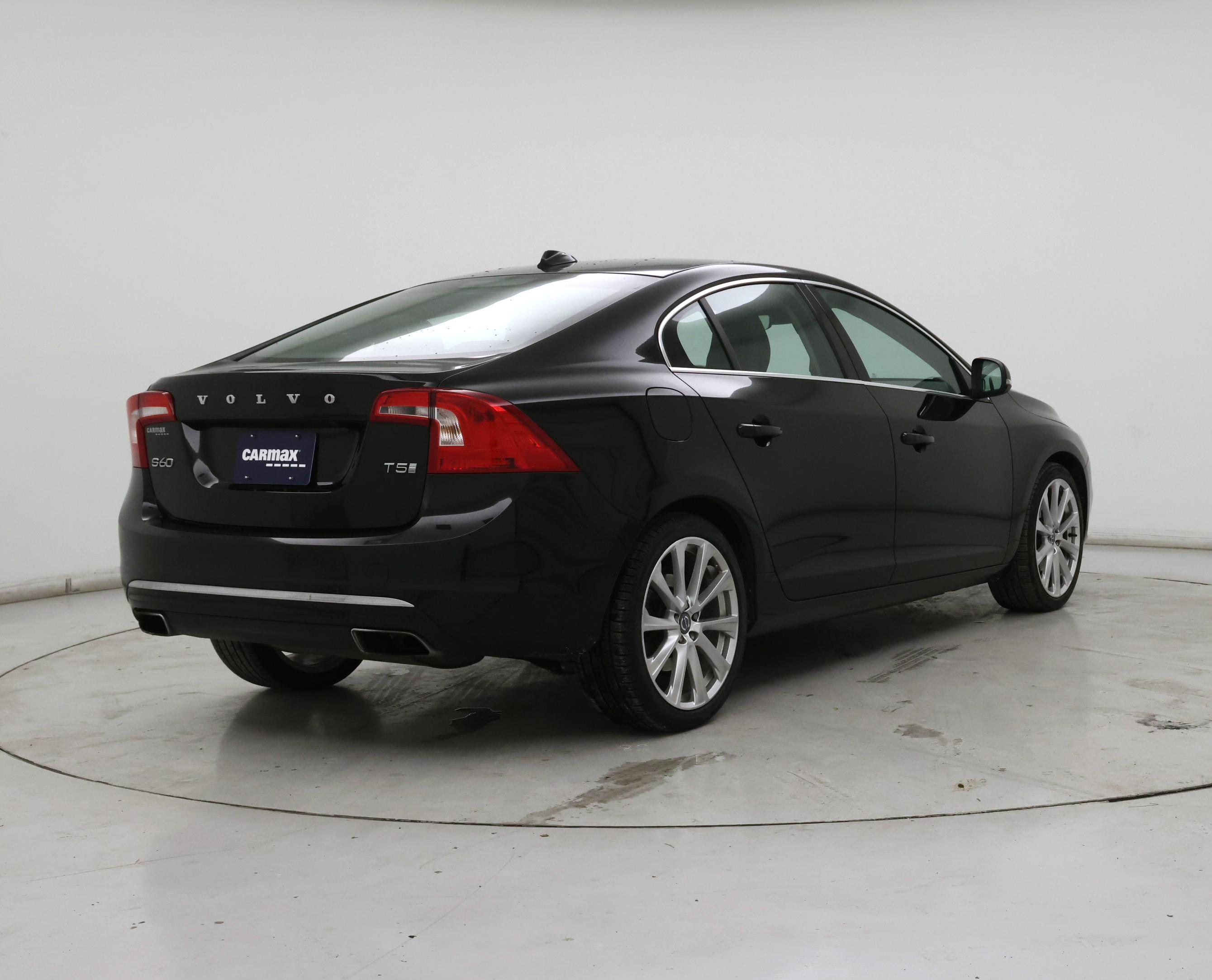 Thumbnail: 2016 Volvo S60 - 8