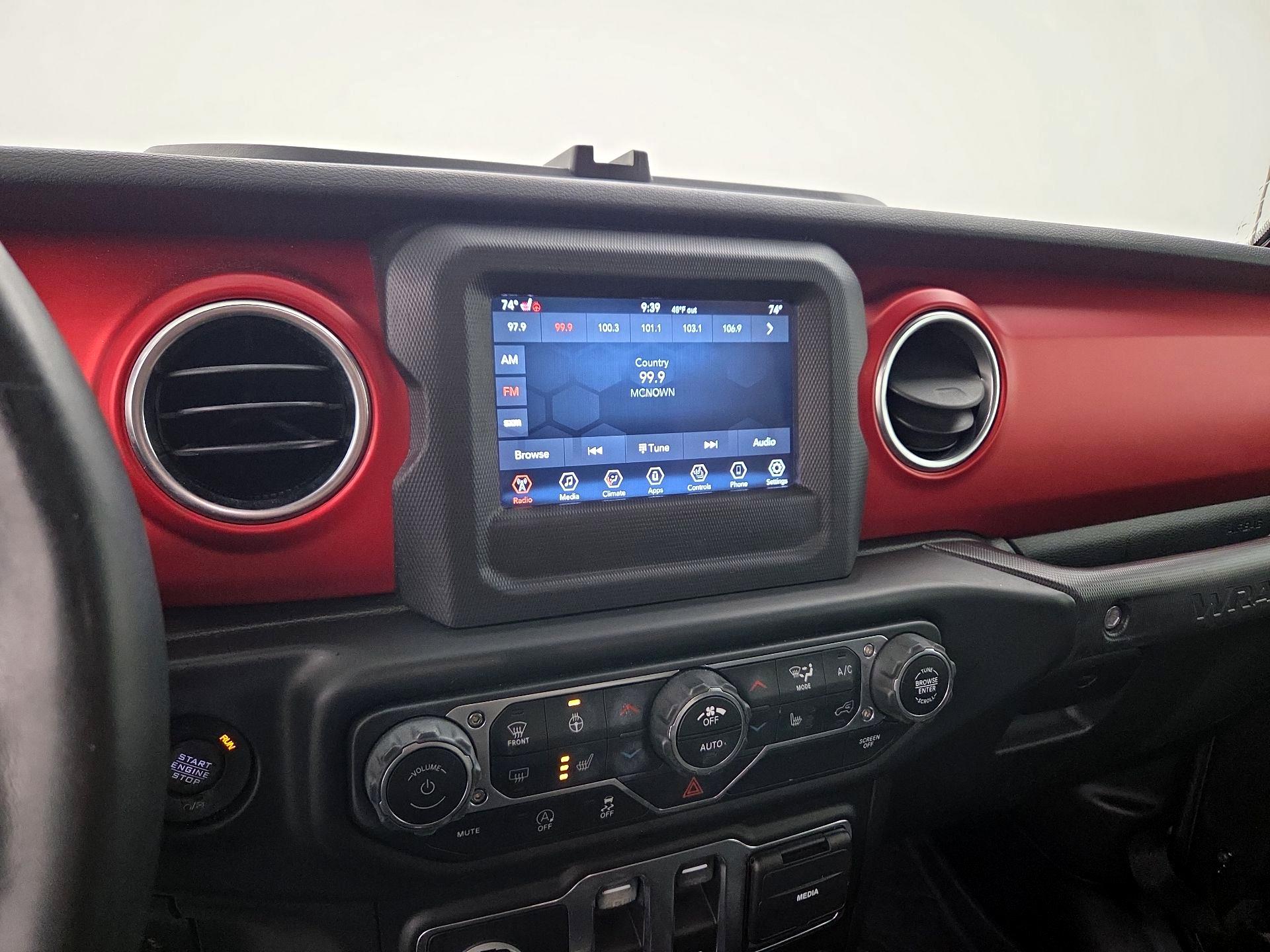 Thumbnail: 2020 Jeep Wrangler - 15