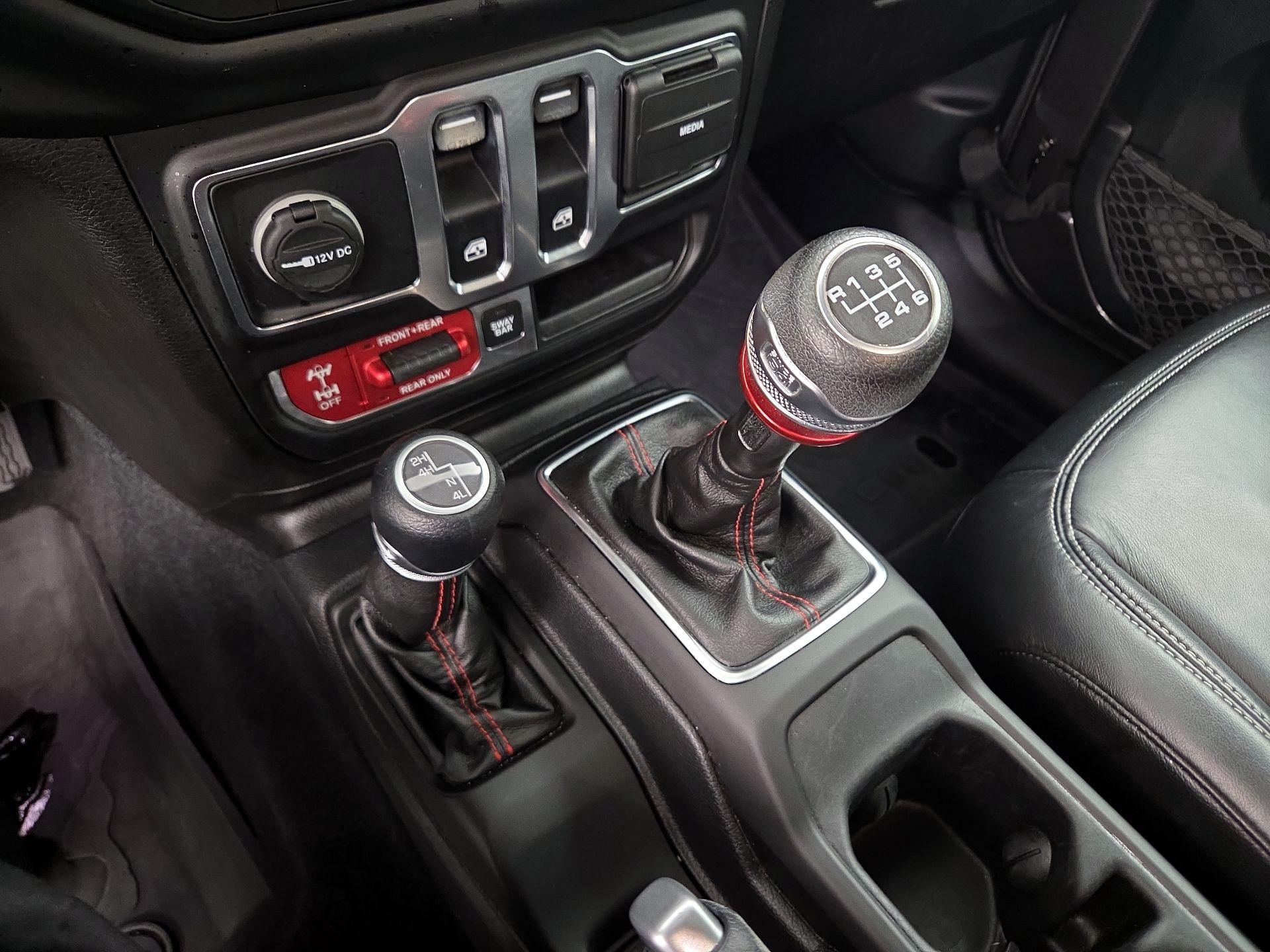 Thumbnail: 2020 Jeep Wrangler - 17