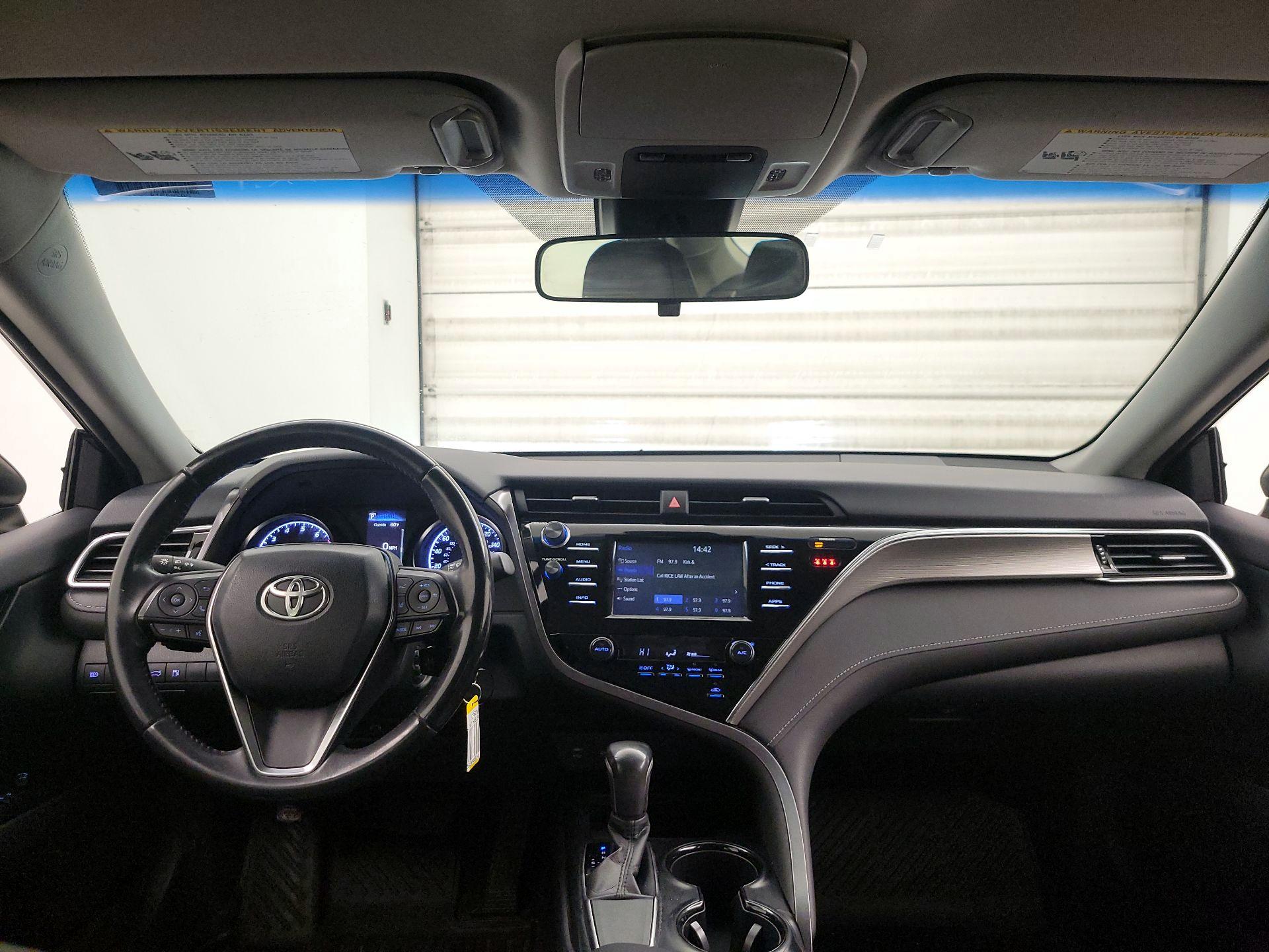 Thumbnail: 2018 Toyota Camry - 9