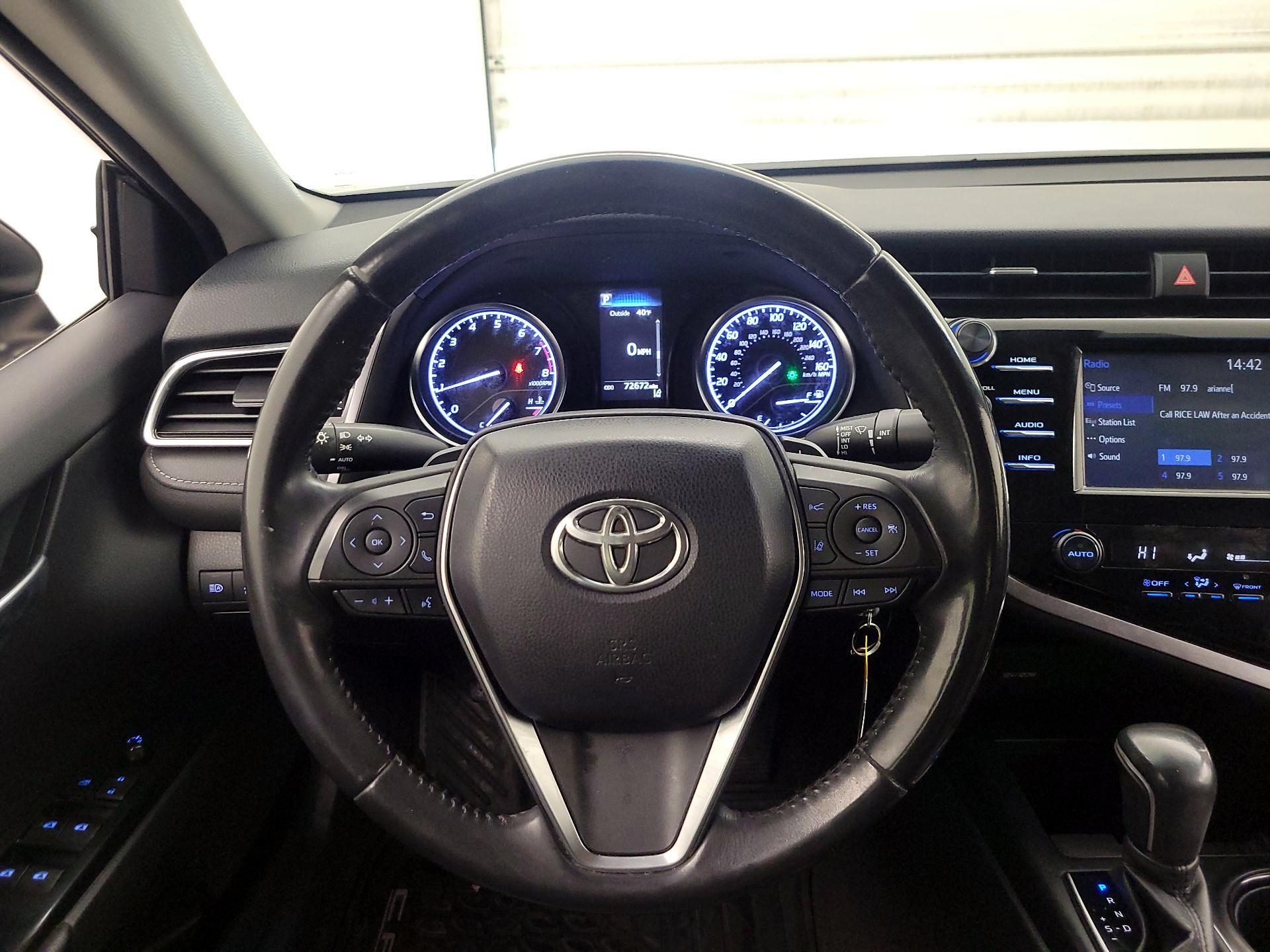 Thumbnail: 2018 Toyota Camry - 10